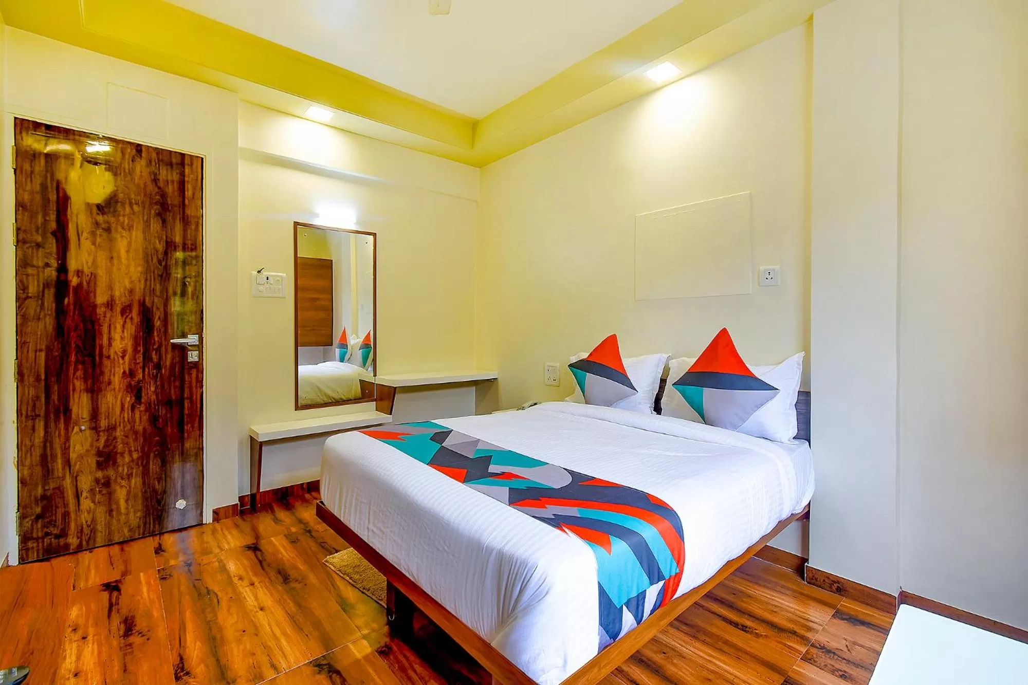 Bed in FabHotel Nandanvan