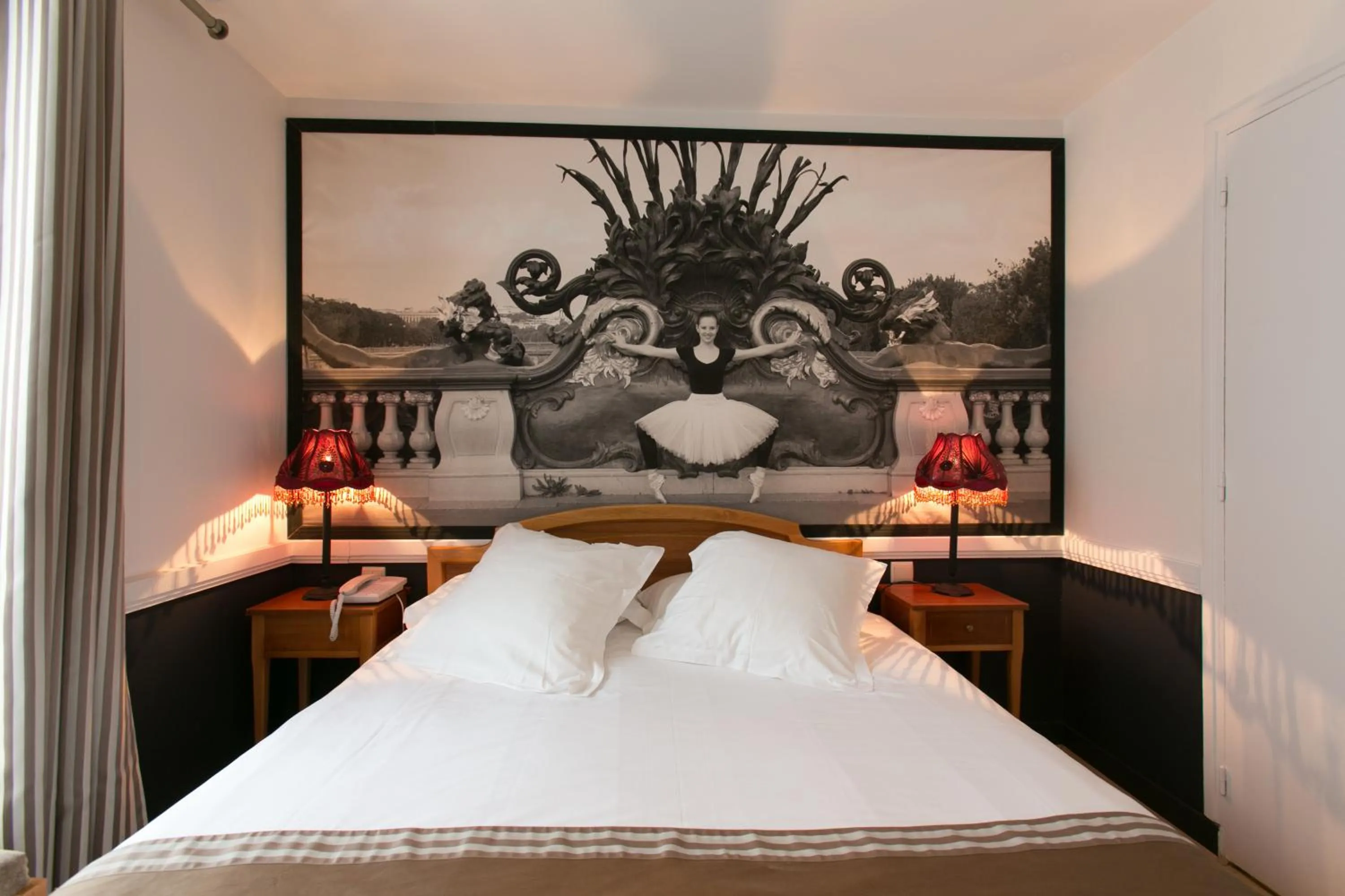 Bed in Hotel Atelier Vavin