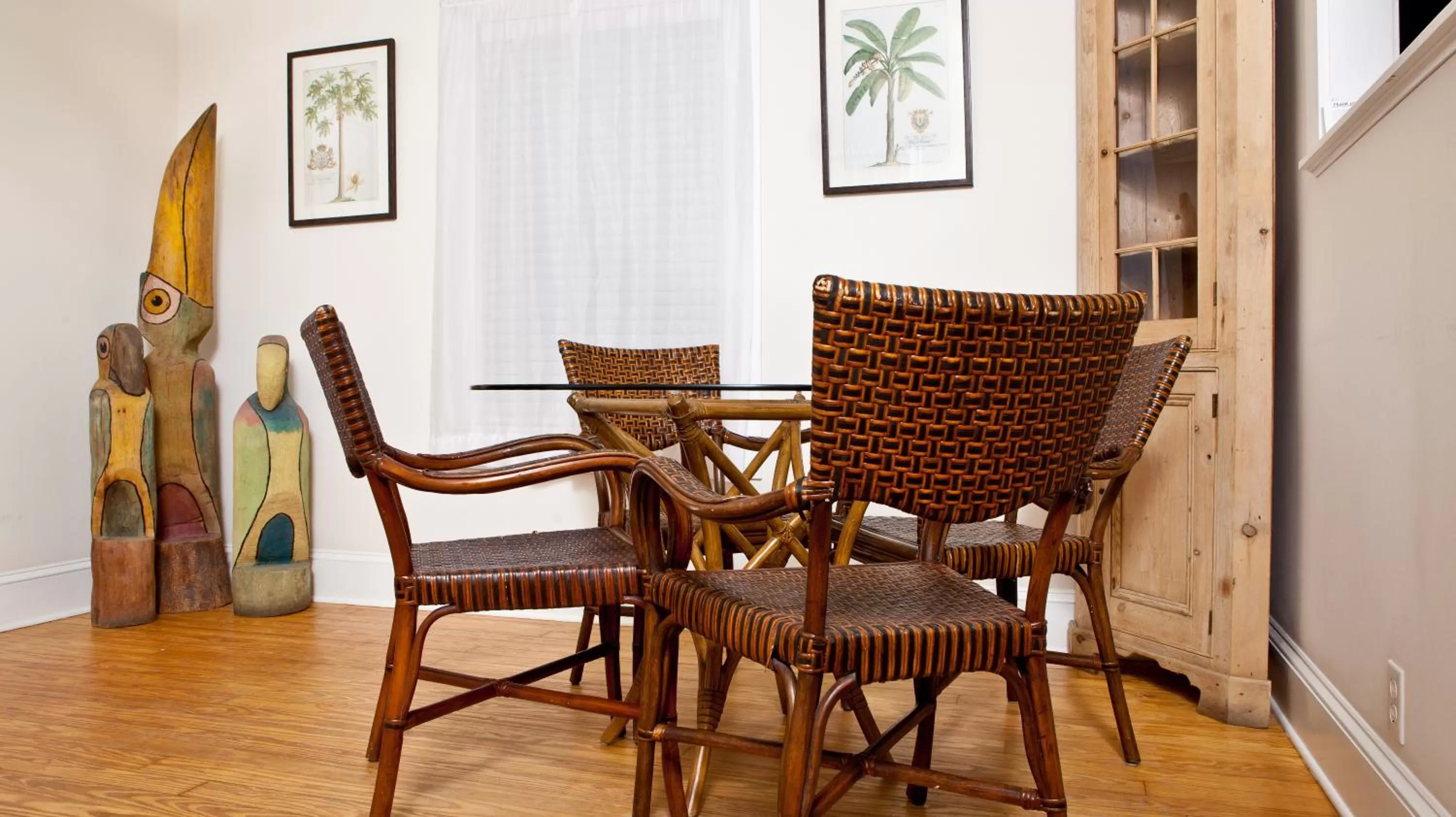 Kitchen or kitchenette in Island City House