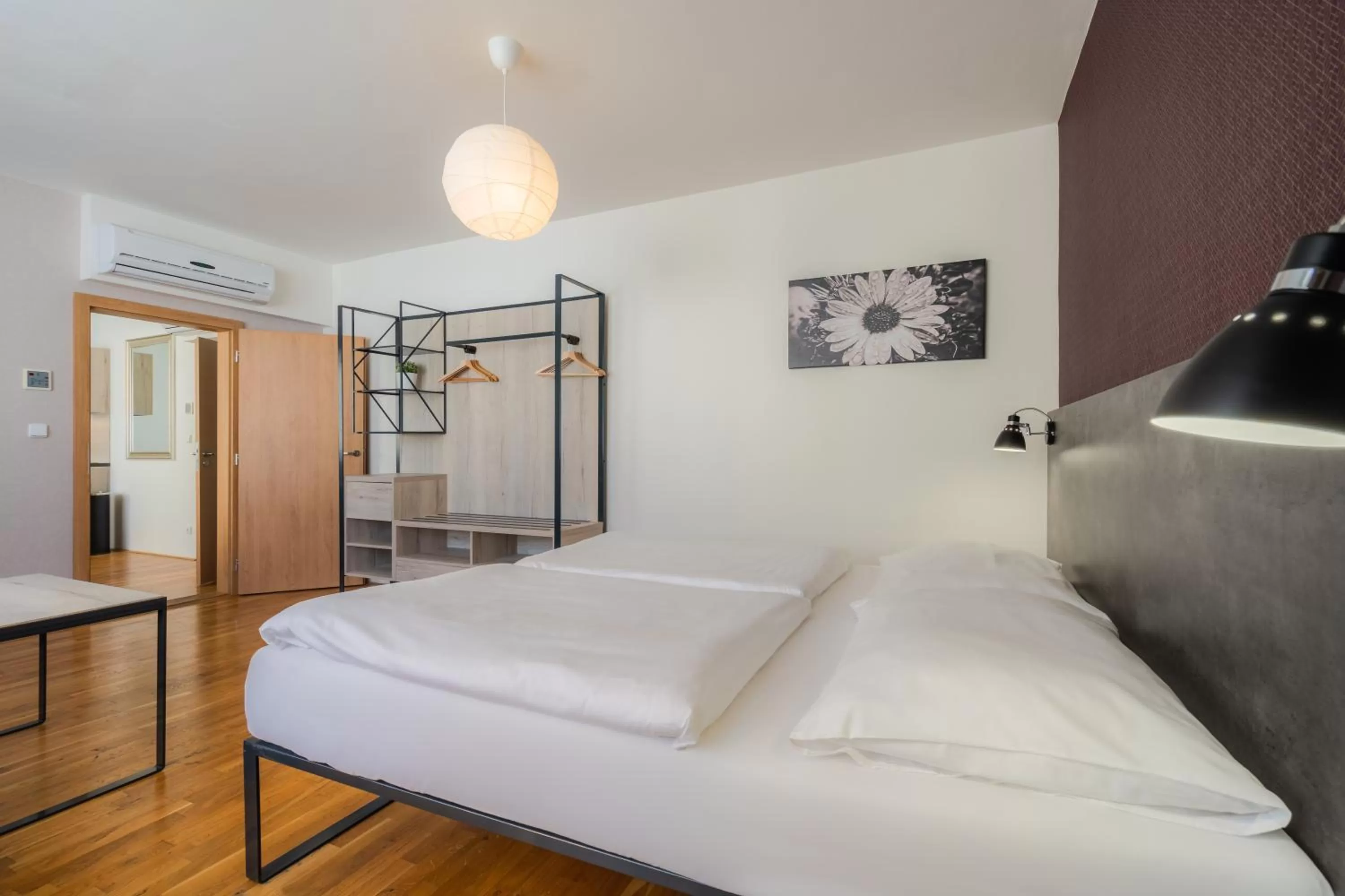Bed in EA ApartHotel Melantrich