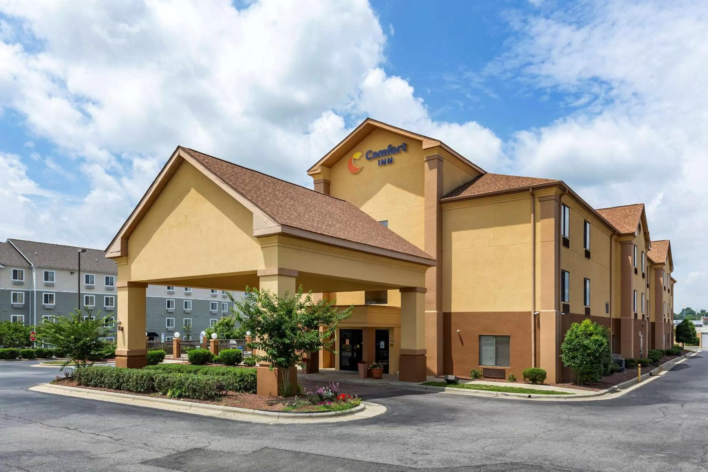 Property building in Comfort Inn Garner Clayton I-40