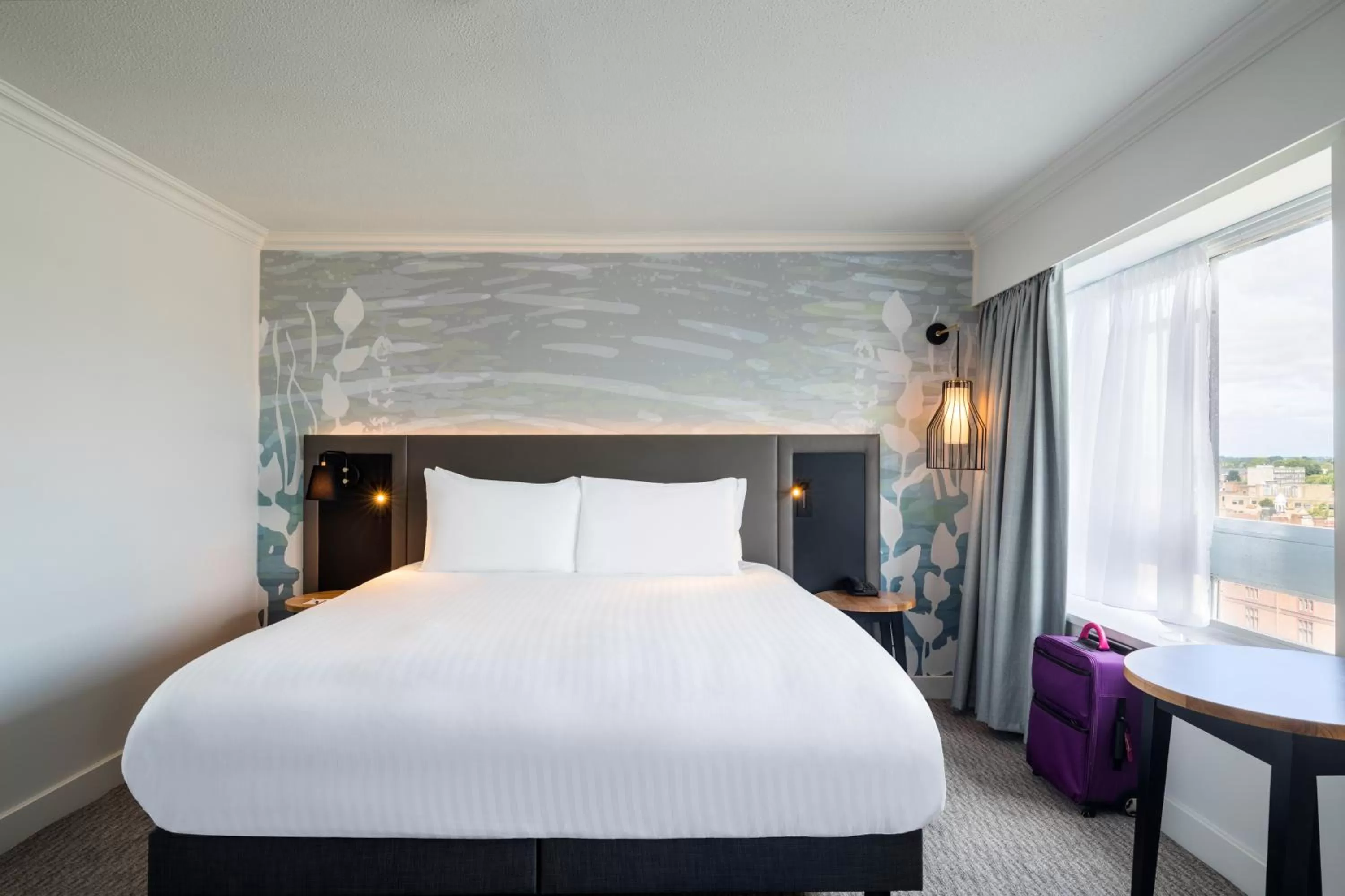 Bed in Mercure Bedford Centre Hotel