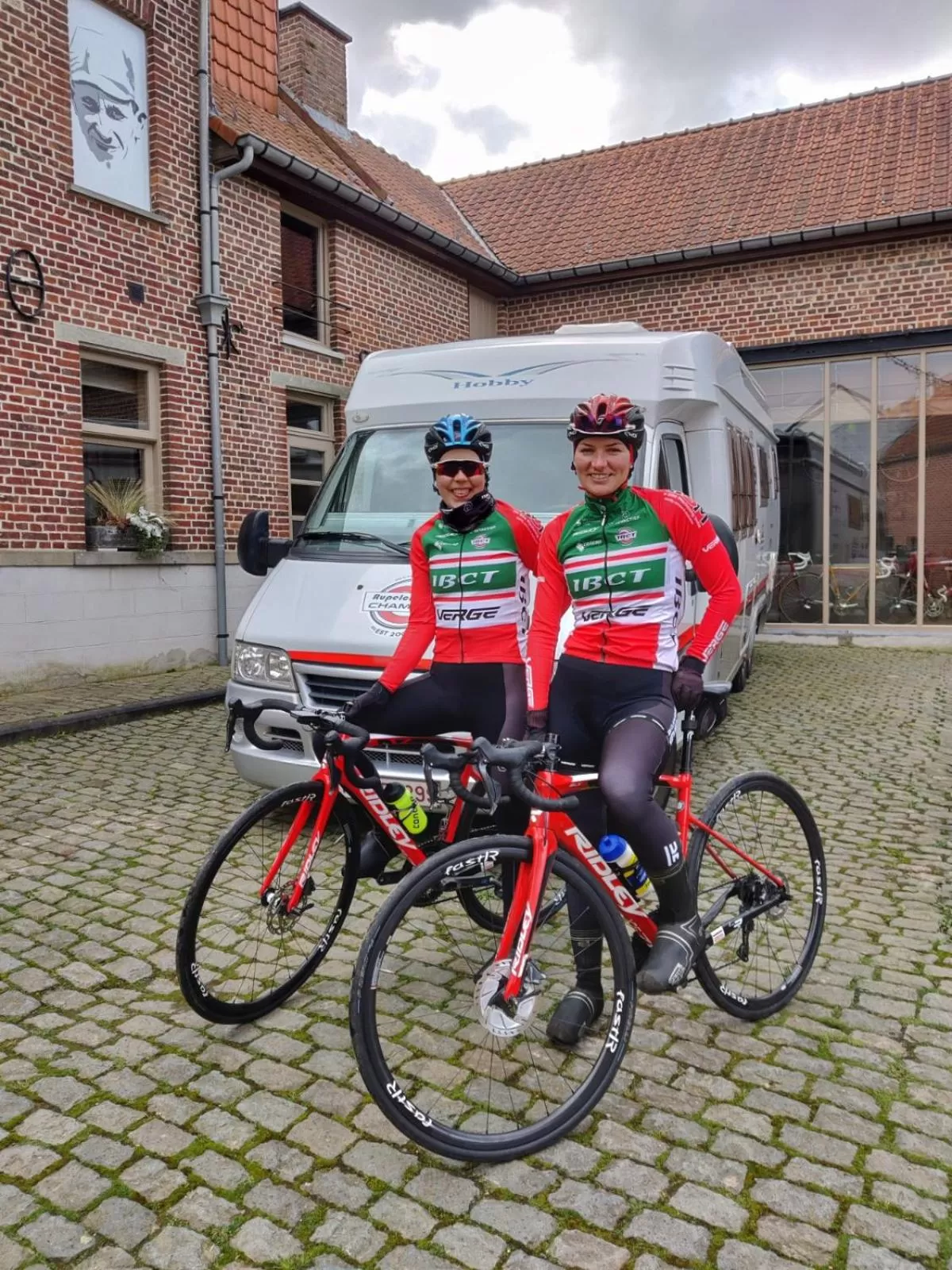 Biking in Flandrien Hotel