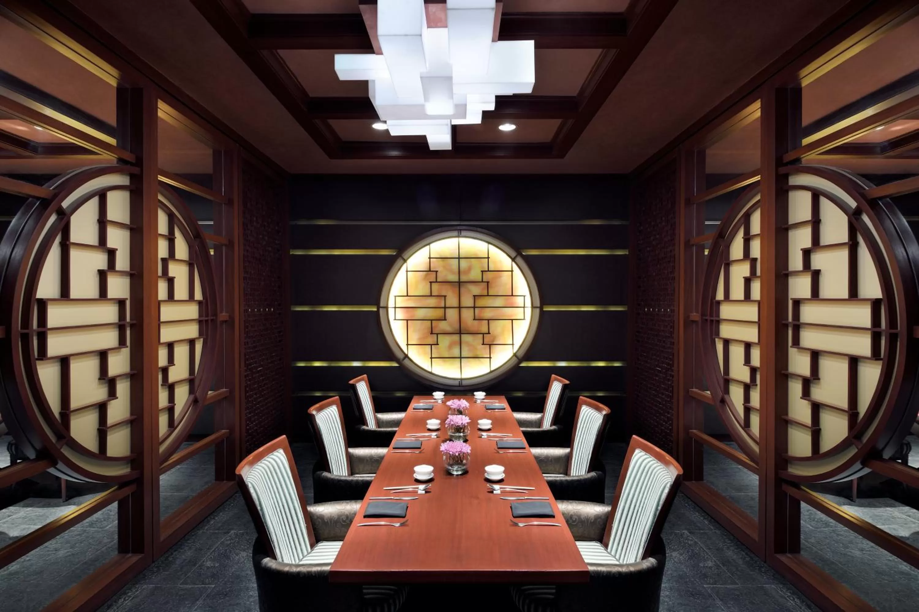 Restaurant/places to eat in Mövenpick Hotel Karachi