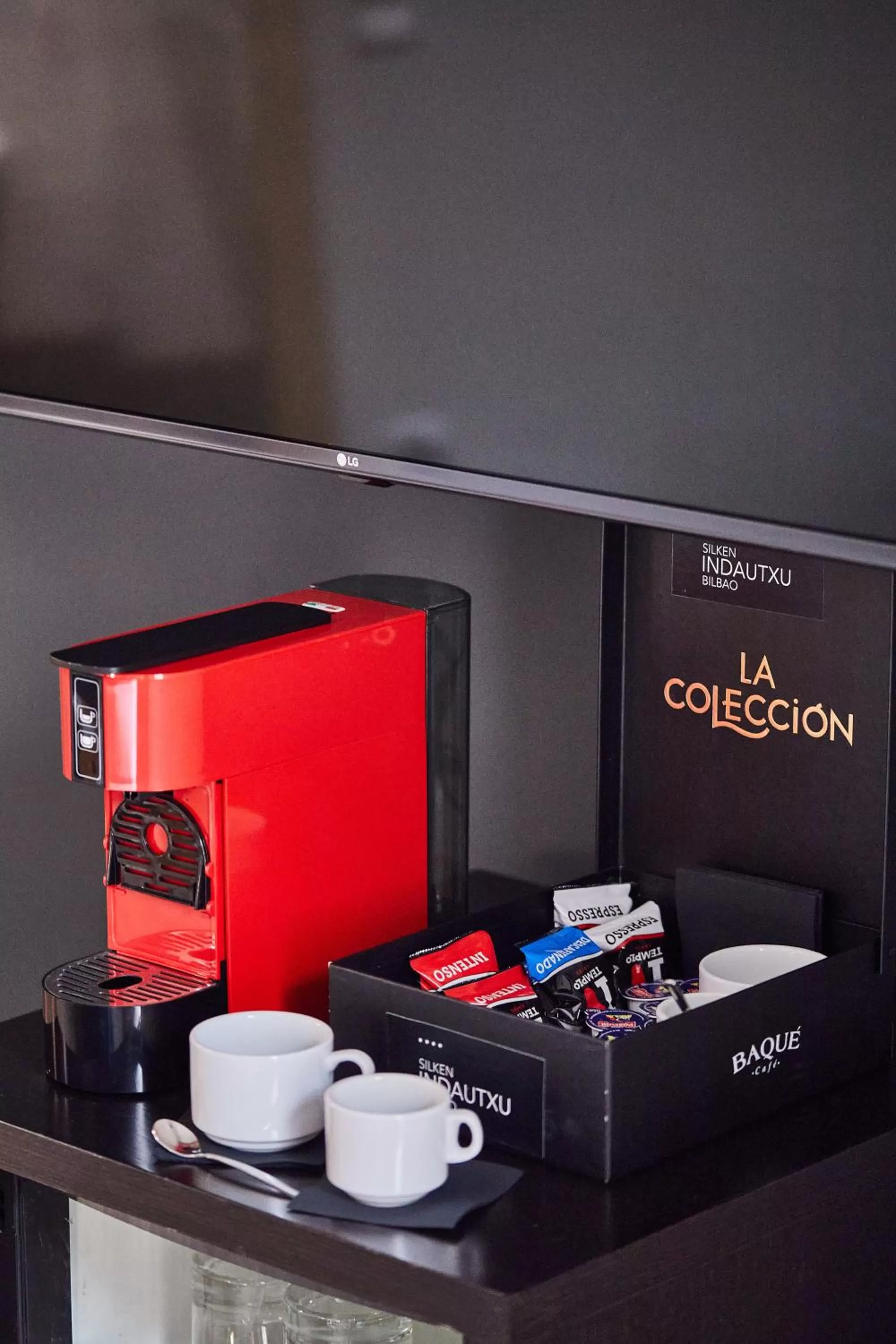 Coffee/tea facilities in Hotel Silken Indautxu