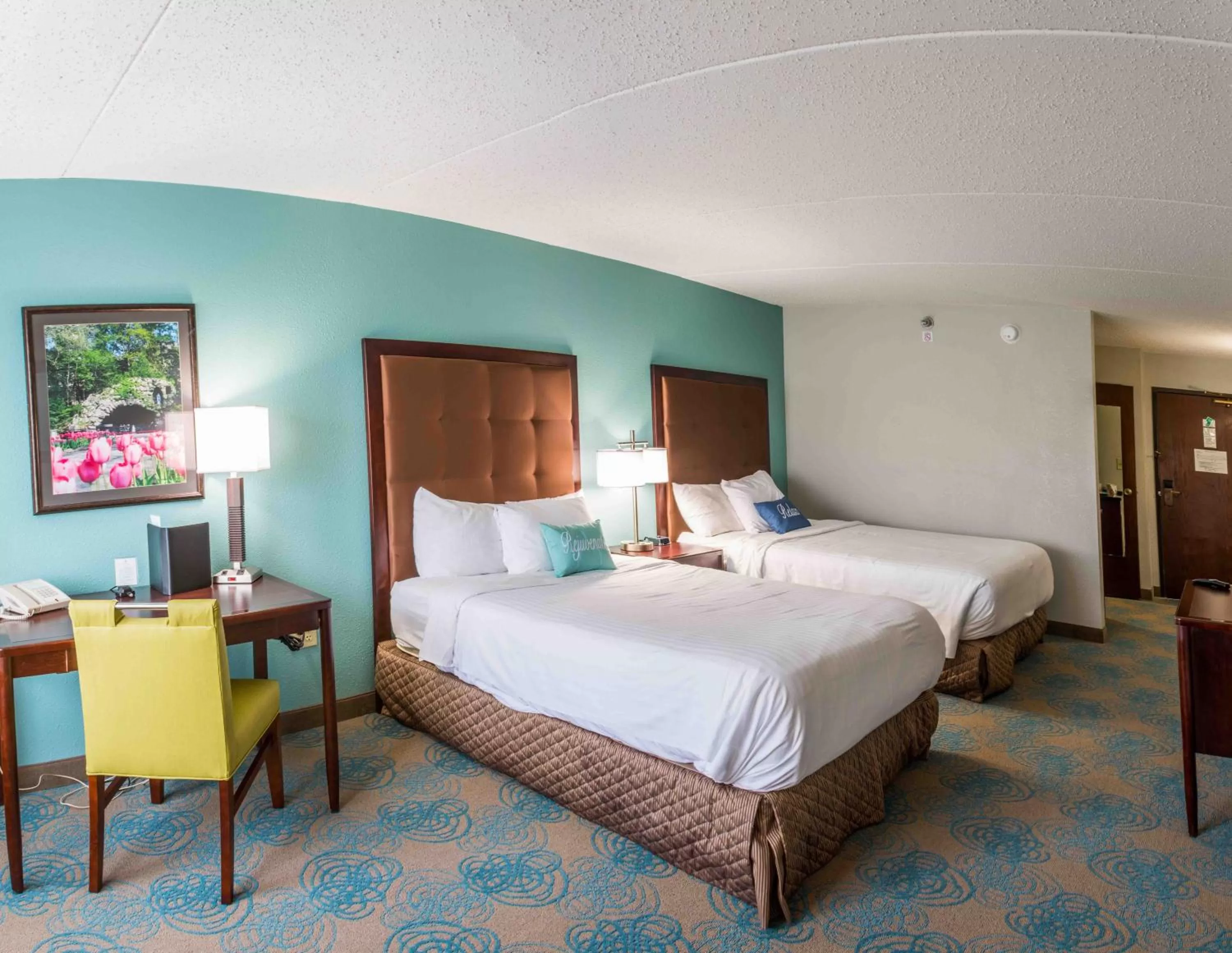 Bedroom, Bed in The Inn at Saint Mary's