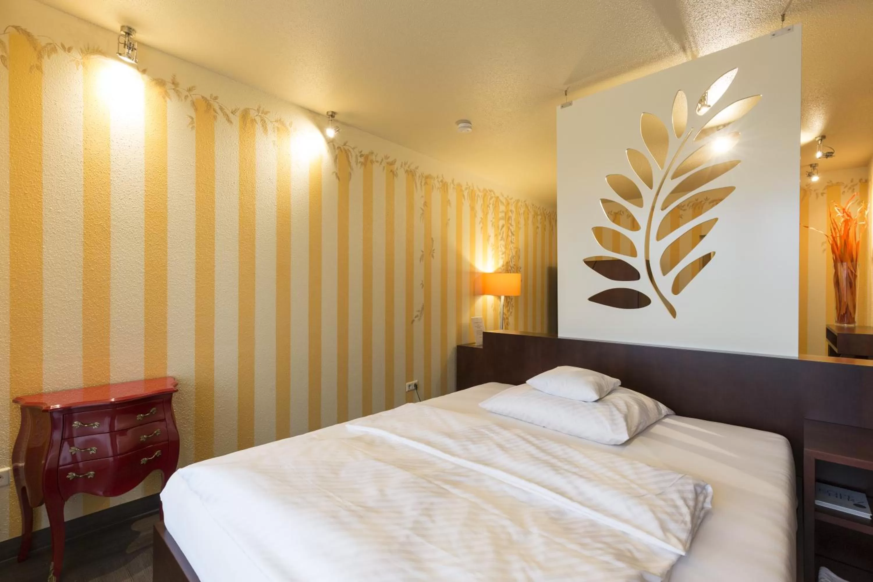 Bed in Wellness-& Nationalpark Hotel Schliffkopf, BWSC
