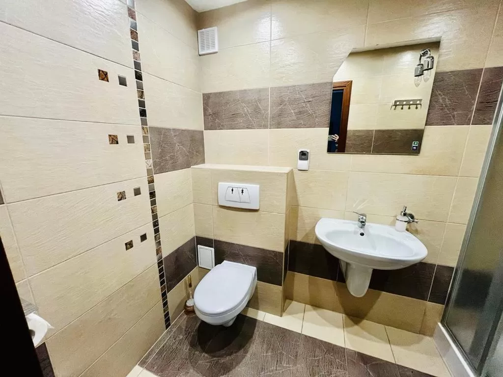 Bathroom in Great Polonia Strzegom City Center