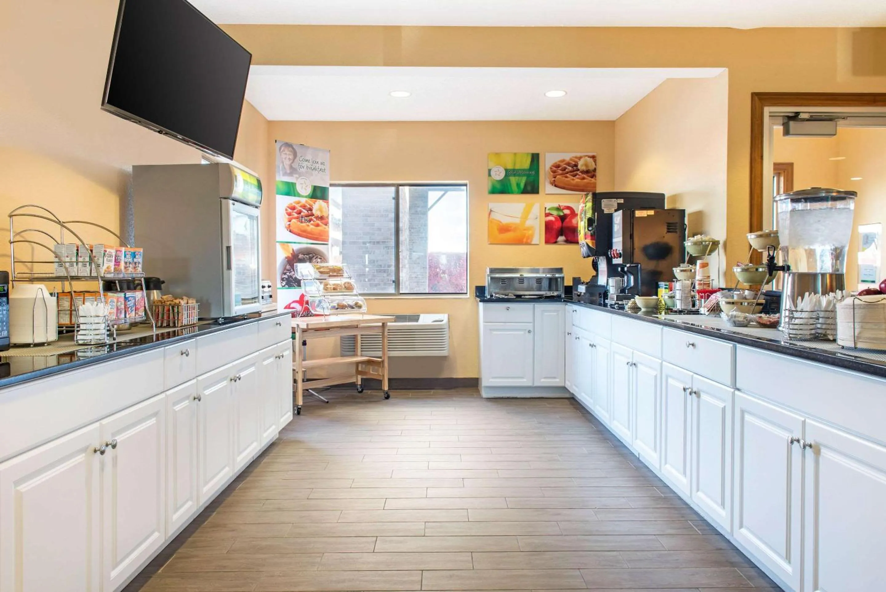 Restaurant/places to eat in Quality Inn Noblesville-Indianapolis