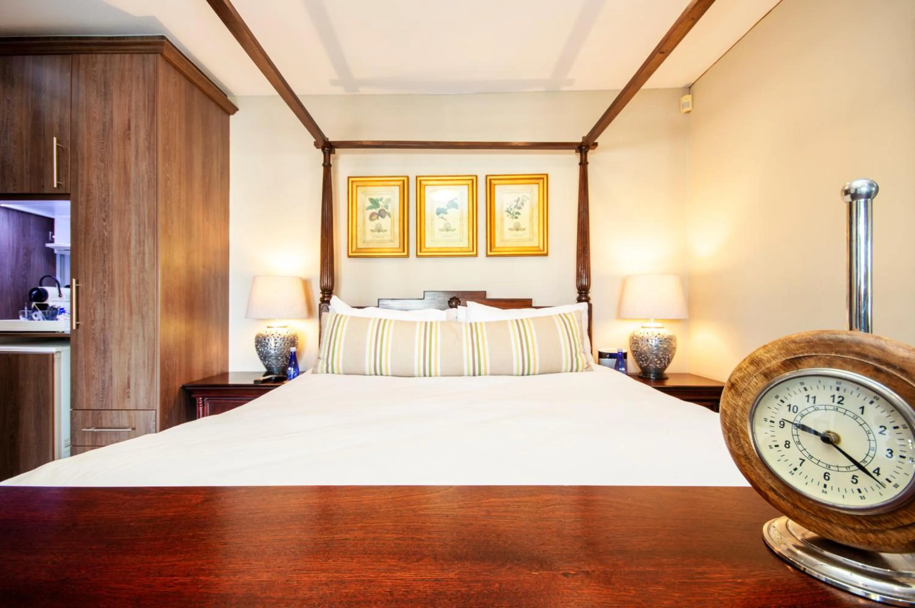 Bed in Nautilus Guesthouse