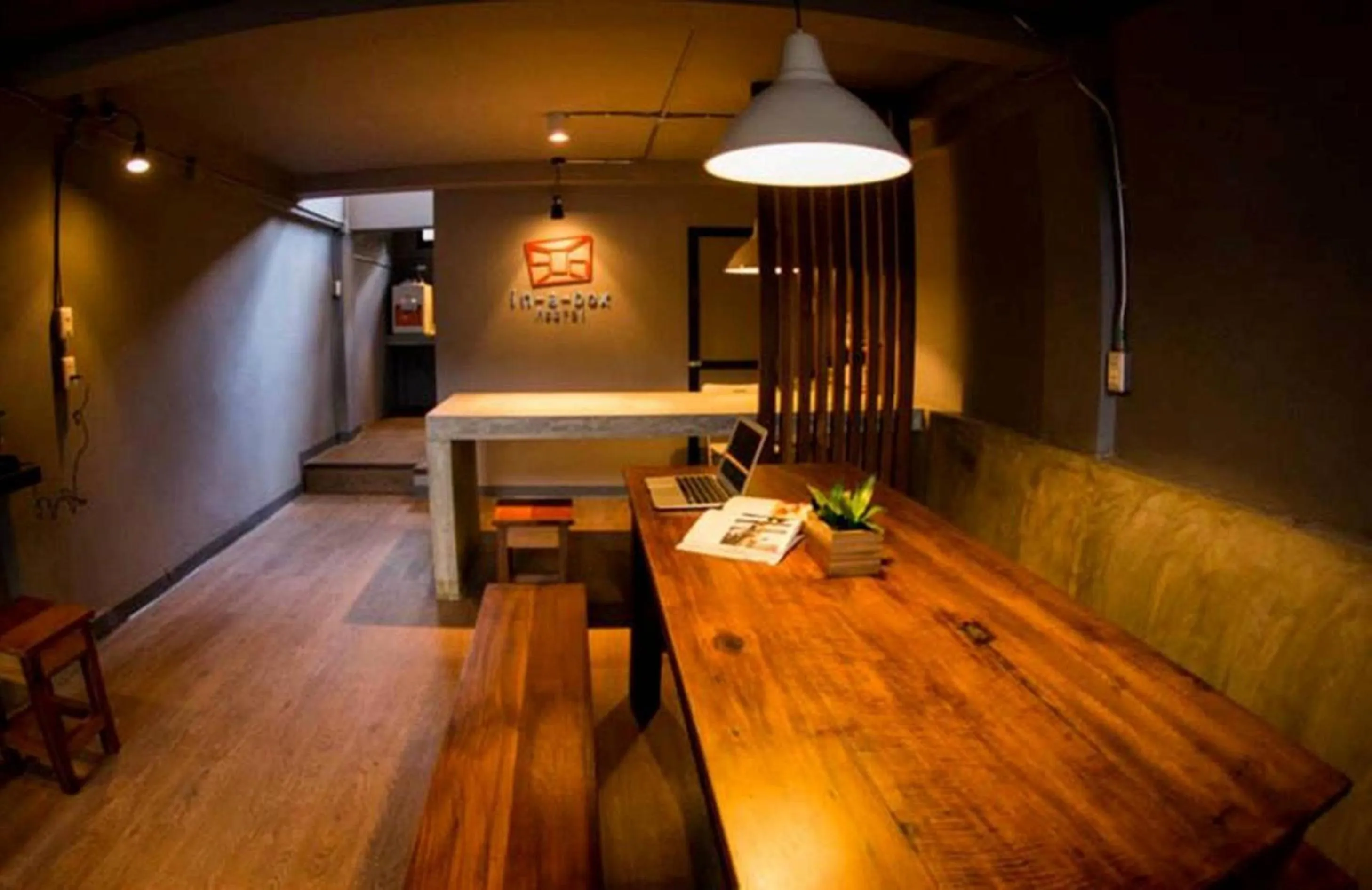 Lobby or reception in In a Box Hostel
