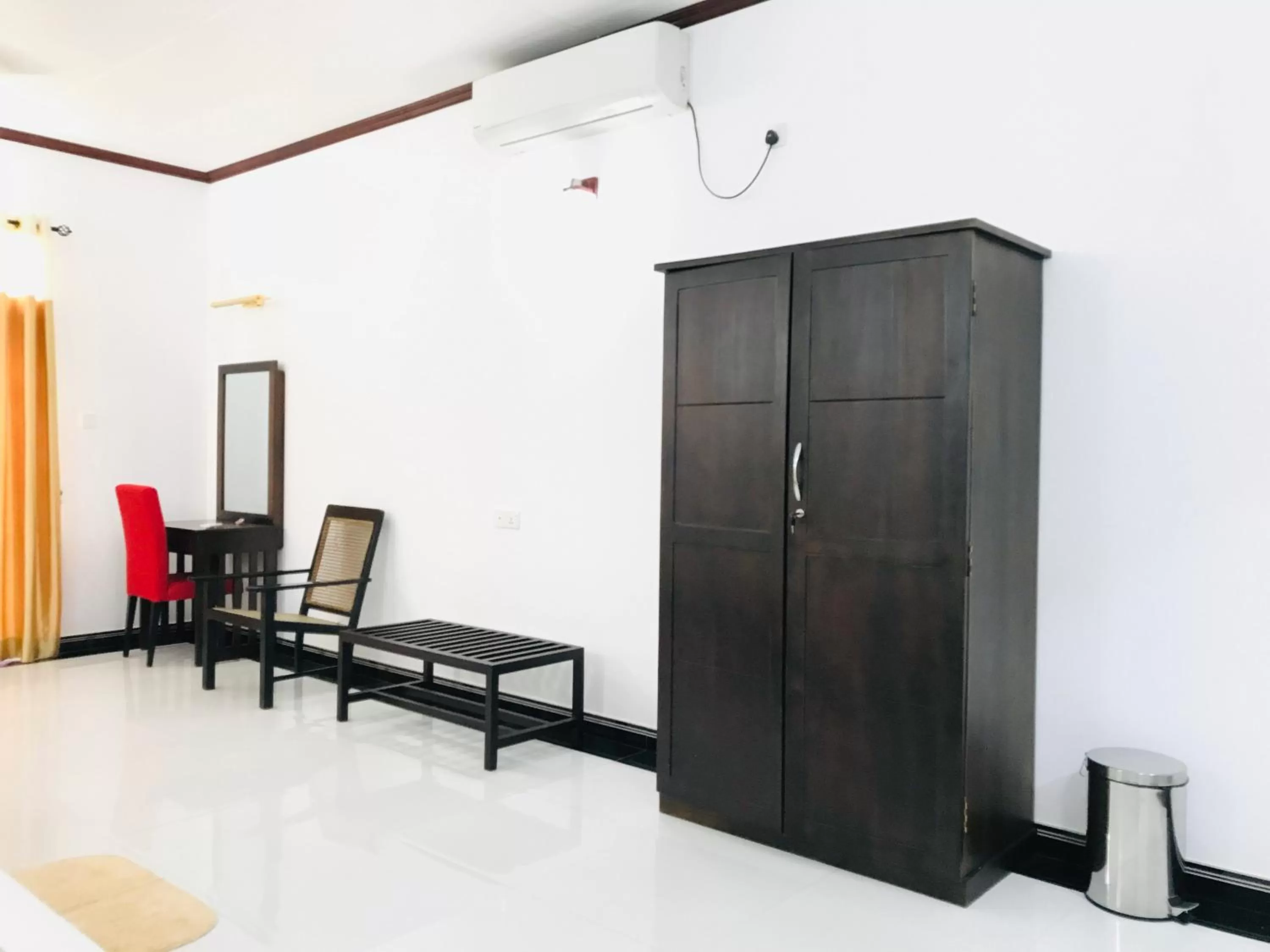 Bedroom, Seating Area in Siluni's Villa