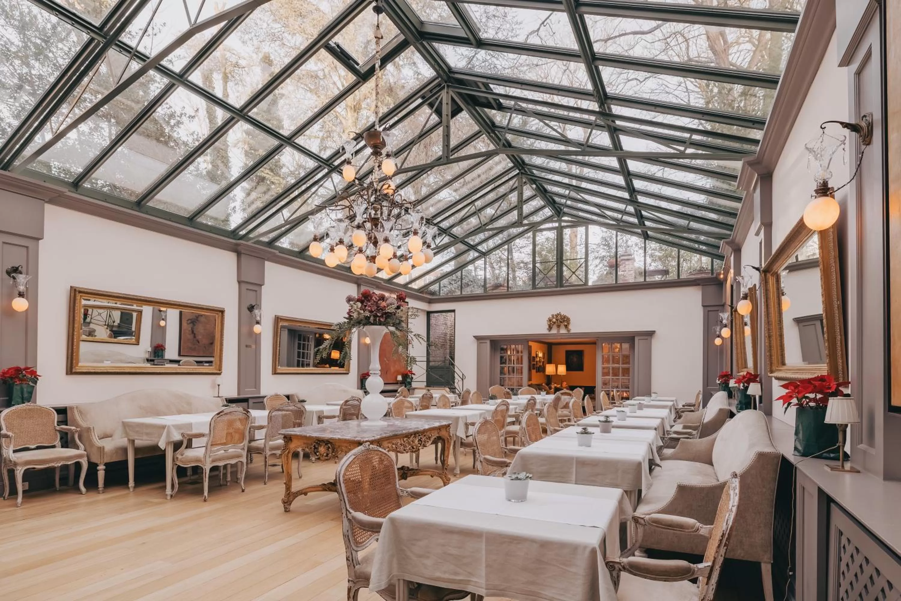 Breakfast in Hotel Manos Premier