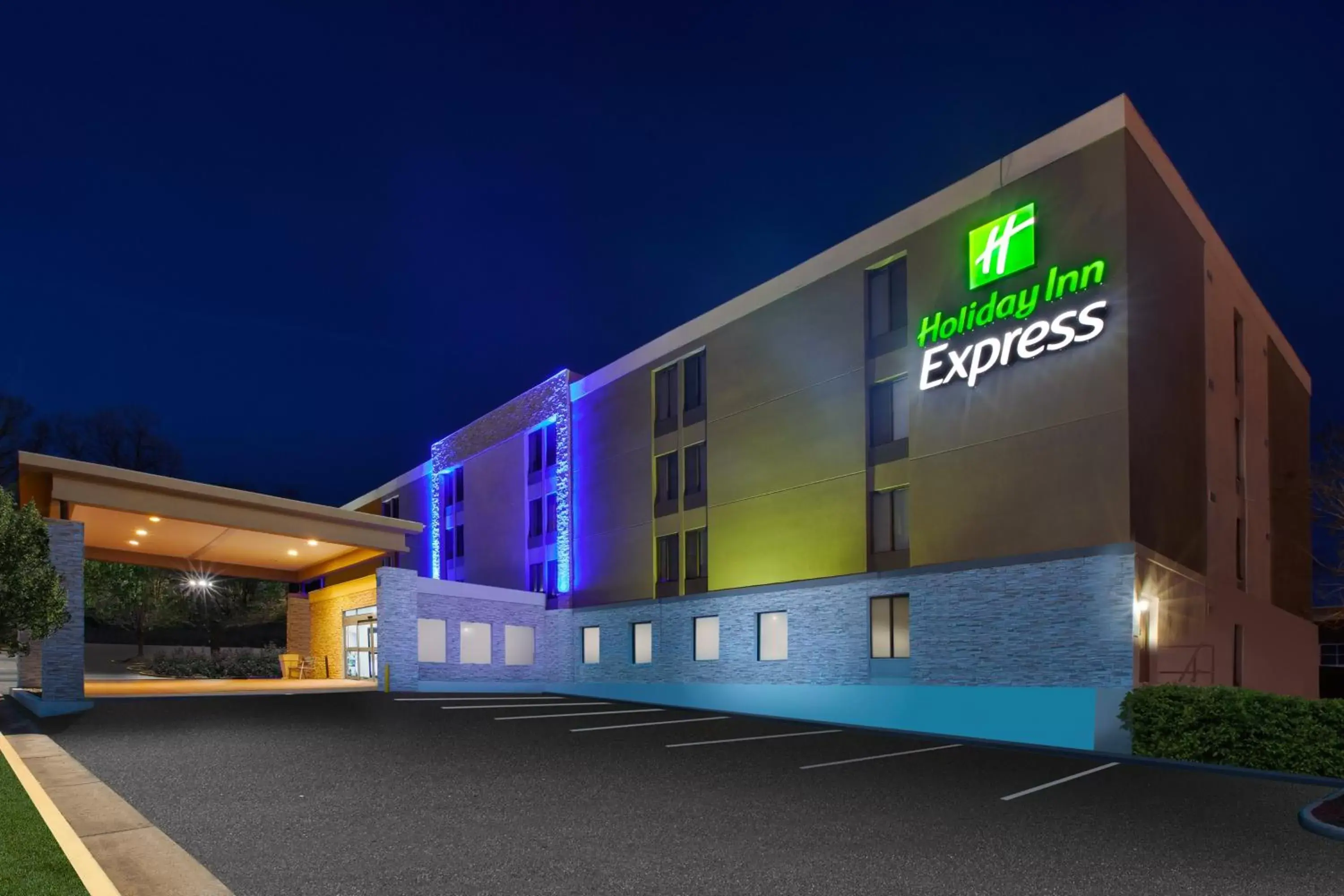 Holiday Inn Express Fairfax-Arlington Boulevard by IHG Holiday Inn Express Fairfax-Arlington Boulevard by IHG