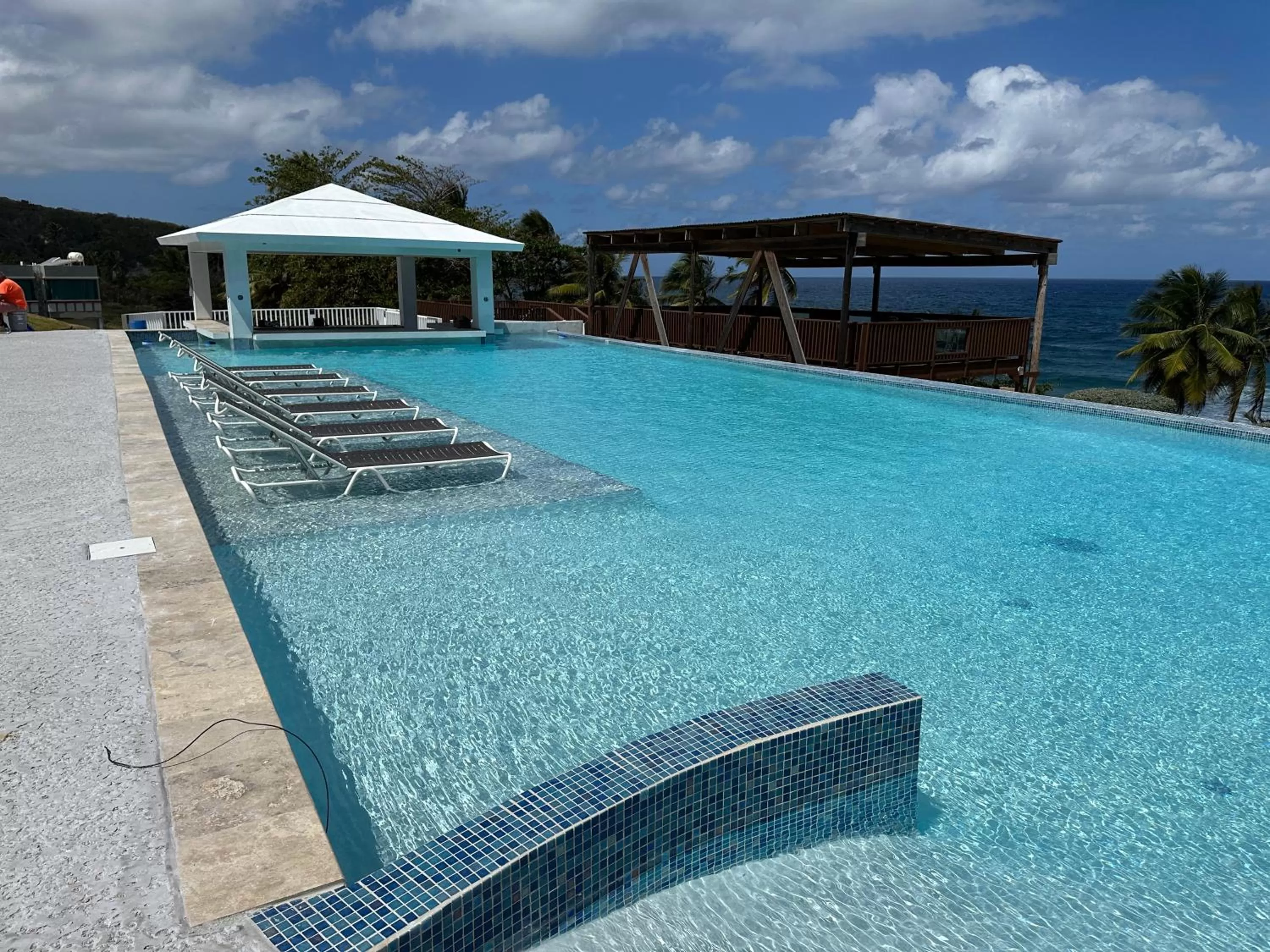 Swimming pool in Hotel El Guajataca