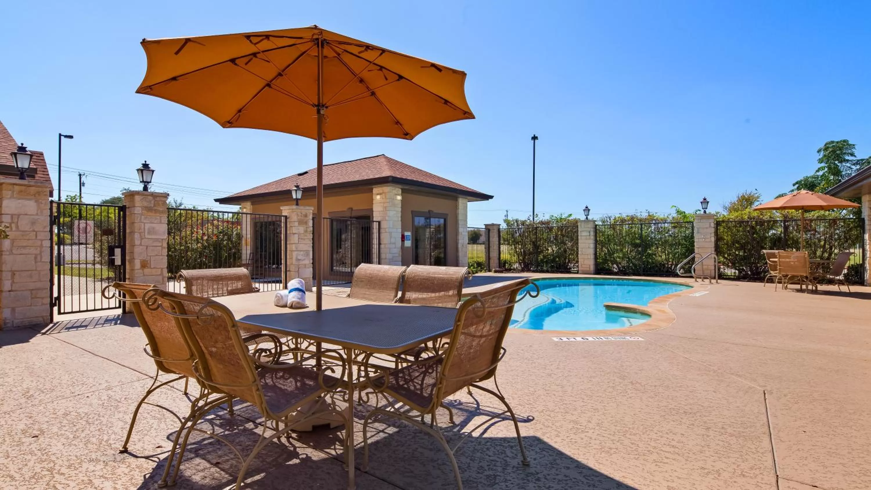 Swimming pool in Microtel Inn & Suites by Wyndham Round Rock