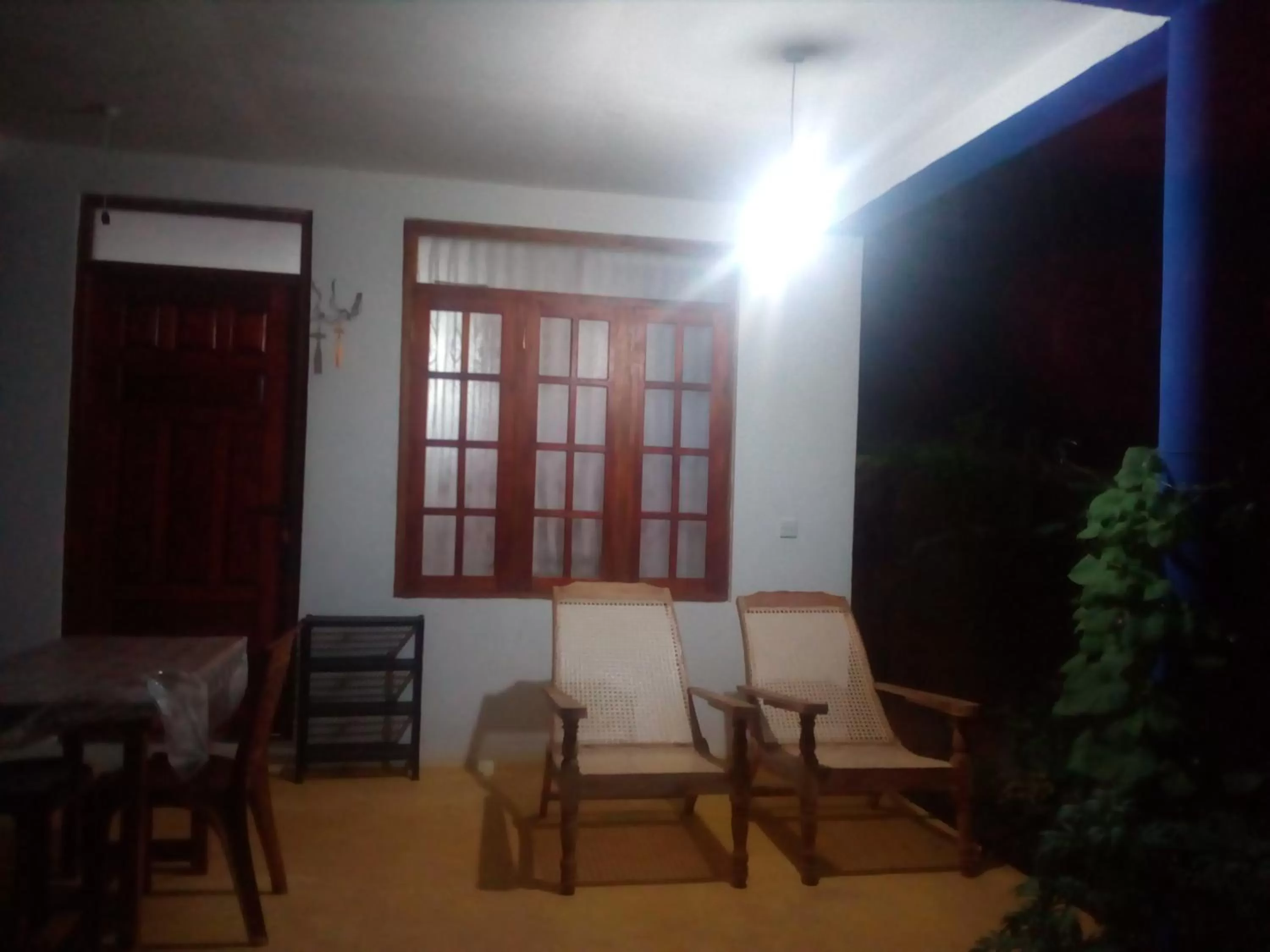 Patio in The Horizon Root Inn