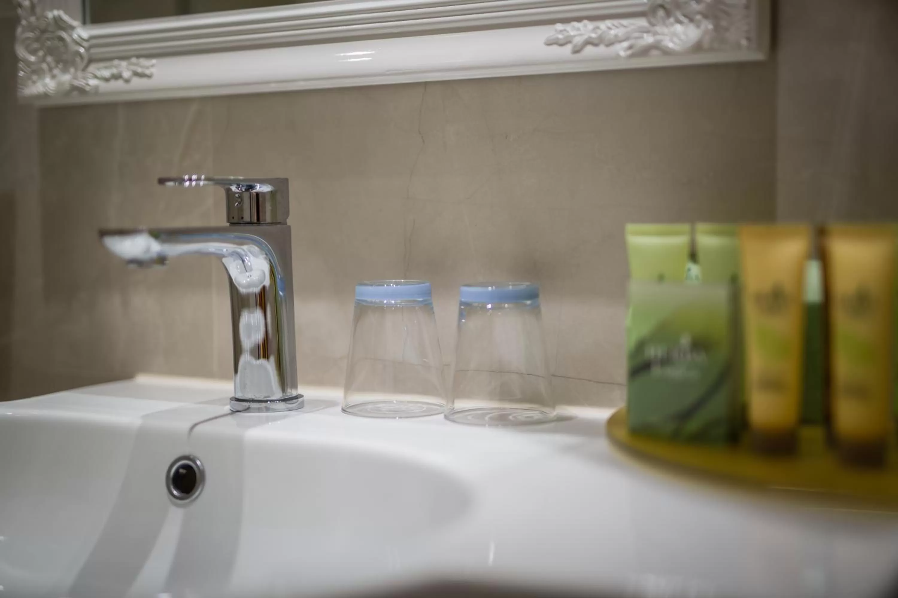 Bathroom in Hotel Residence Promenade