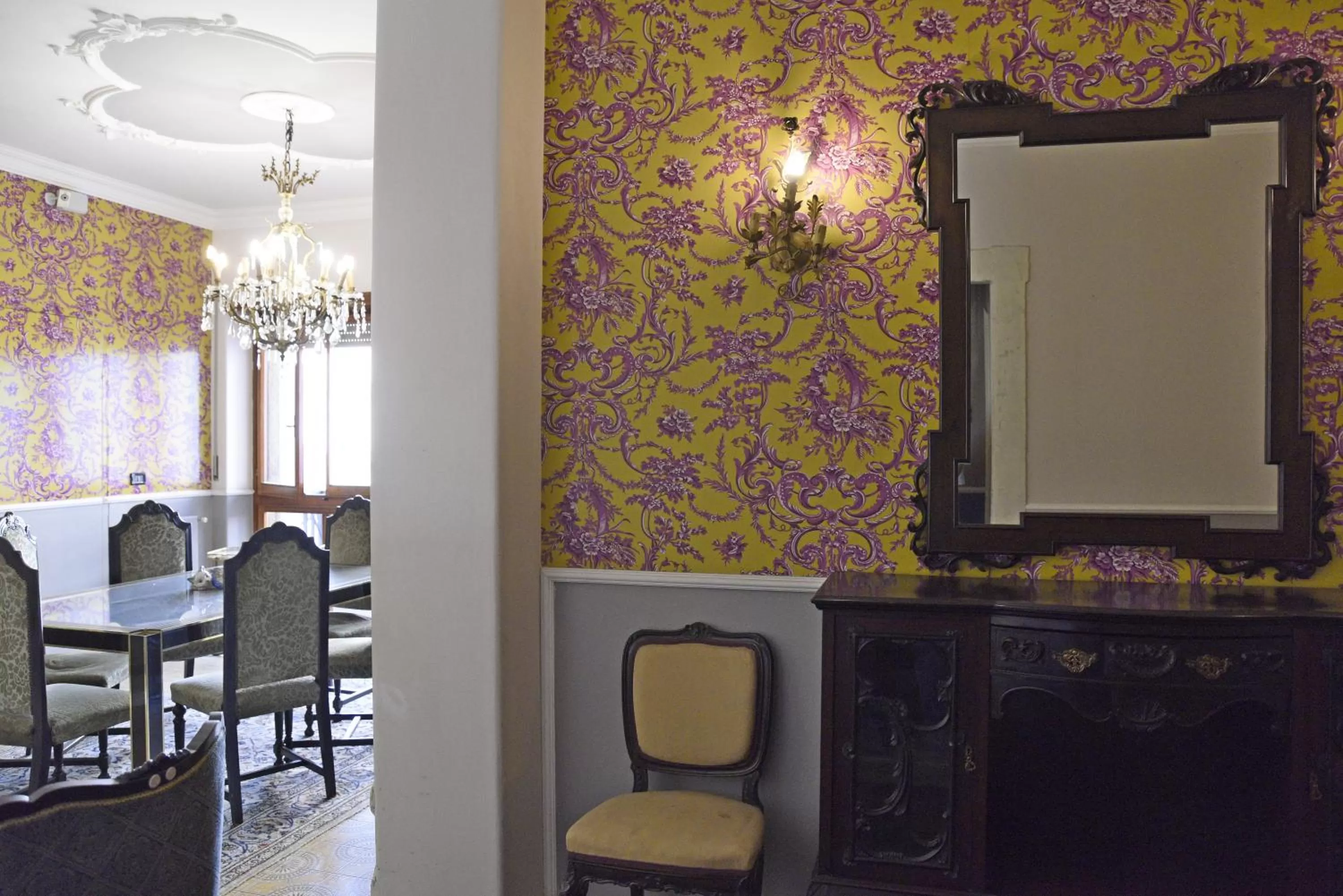 Lobby or reception in Barocco al centro