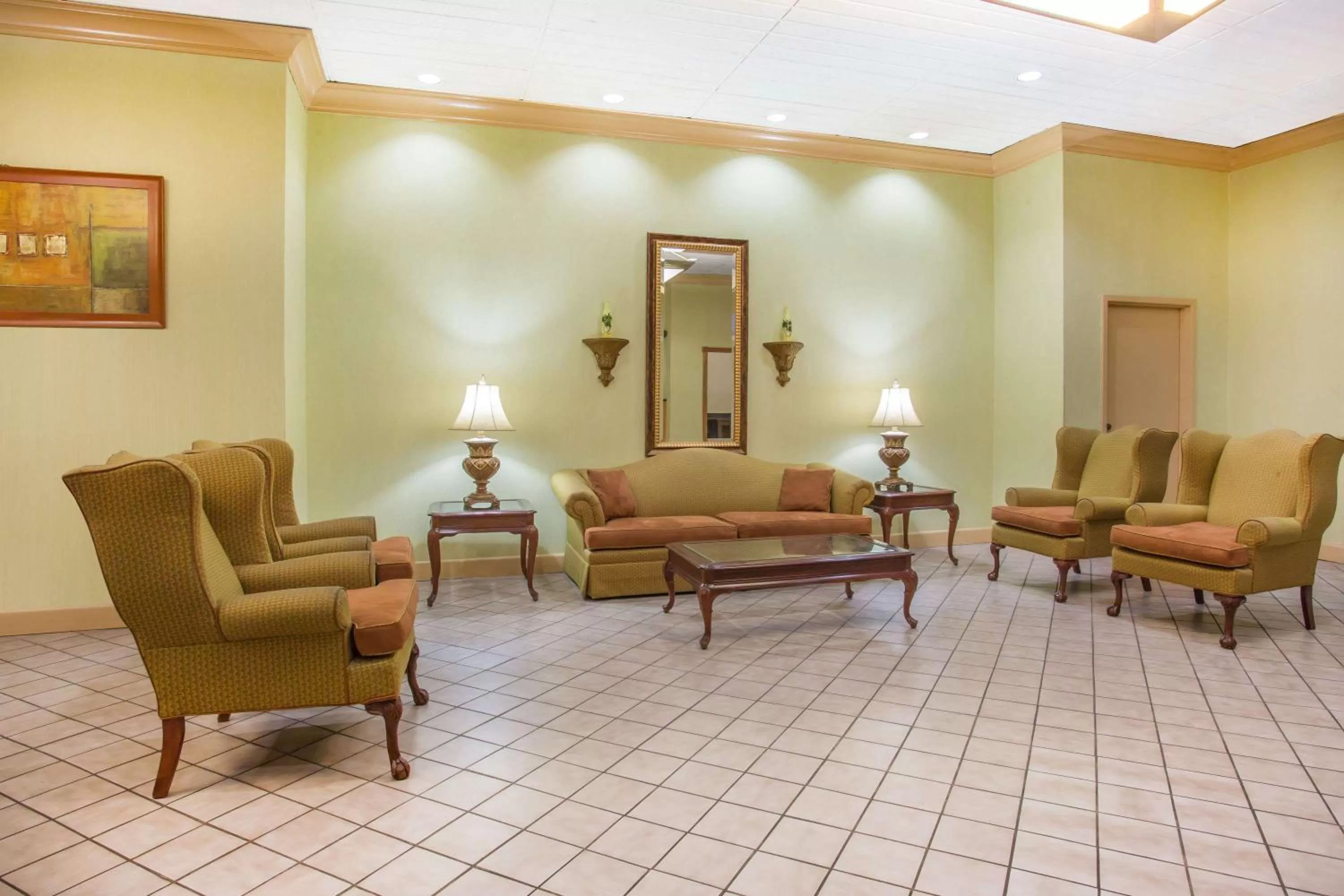 Lobby or reception in Ramada by Wyndham Wytheville