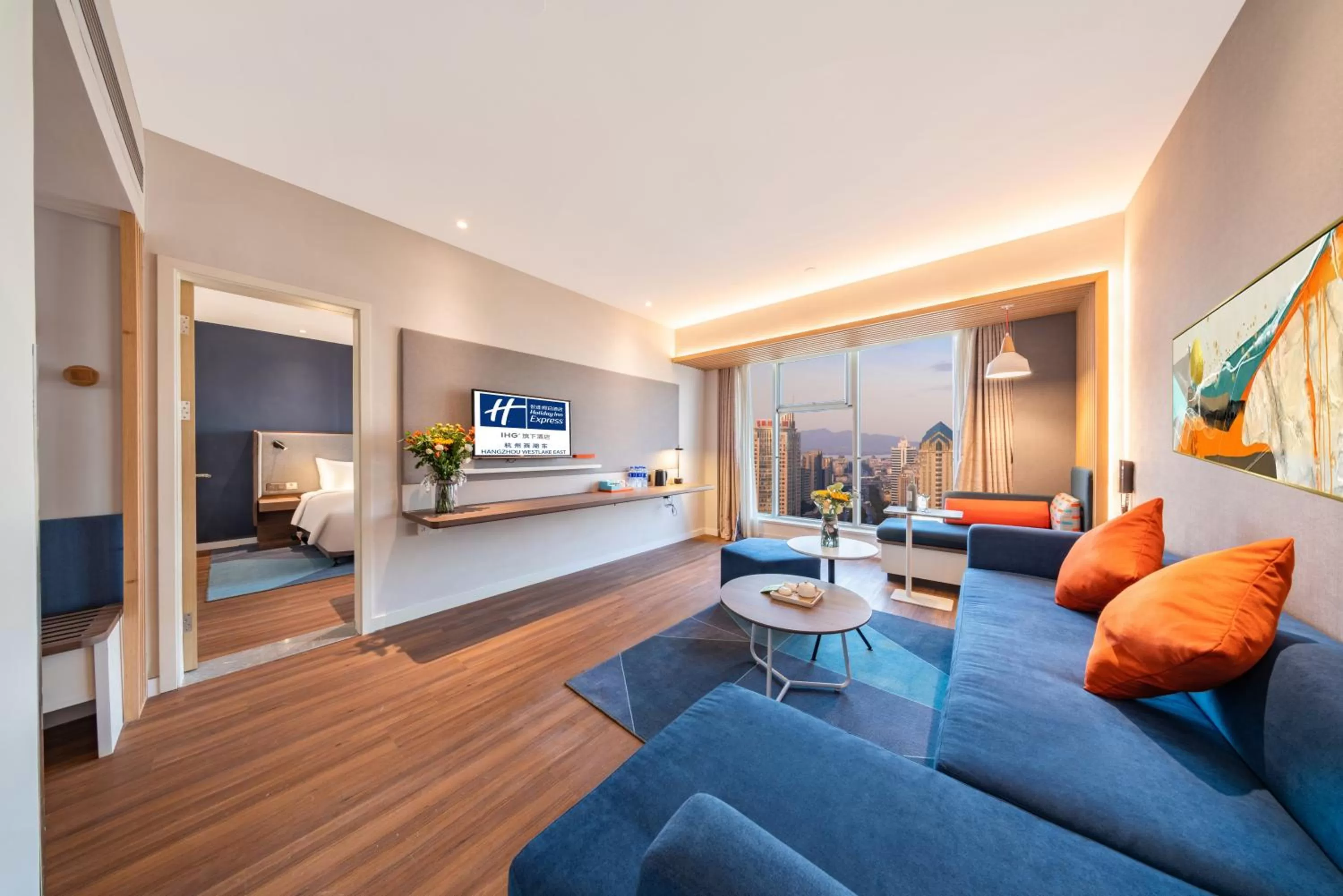 Bedroom, Seating Area in Holiday Inn Express Hangzhou Westlake East, an IHG Hotel