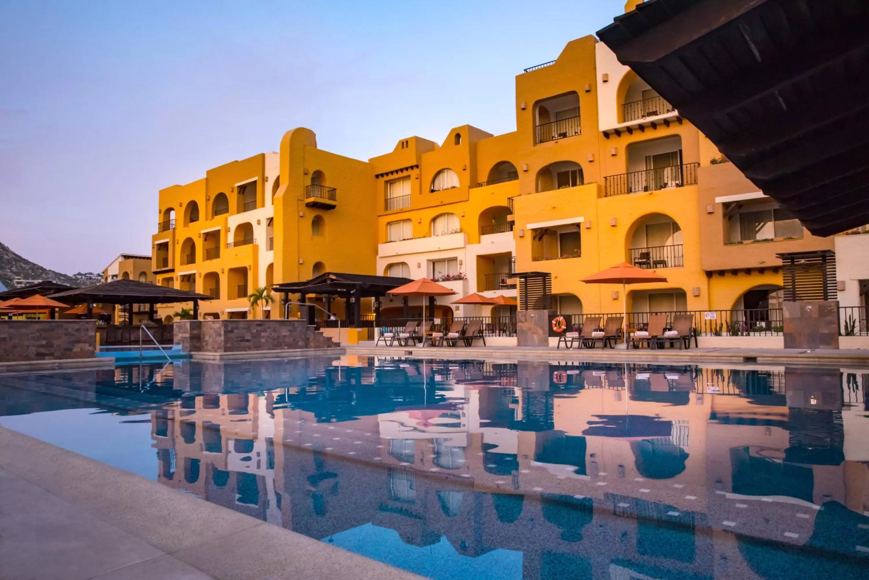 Property building in Hotel Tesoro Los Cabos