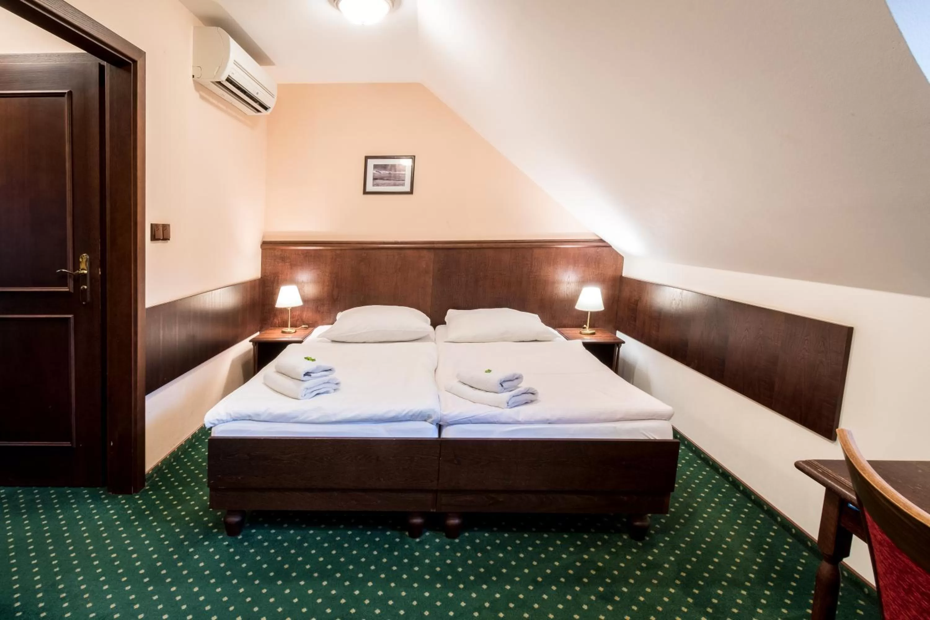 Bed in Hotel U Hejtmana Šarovce