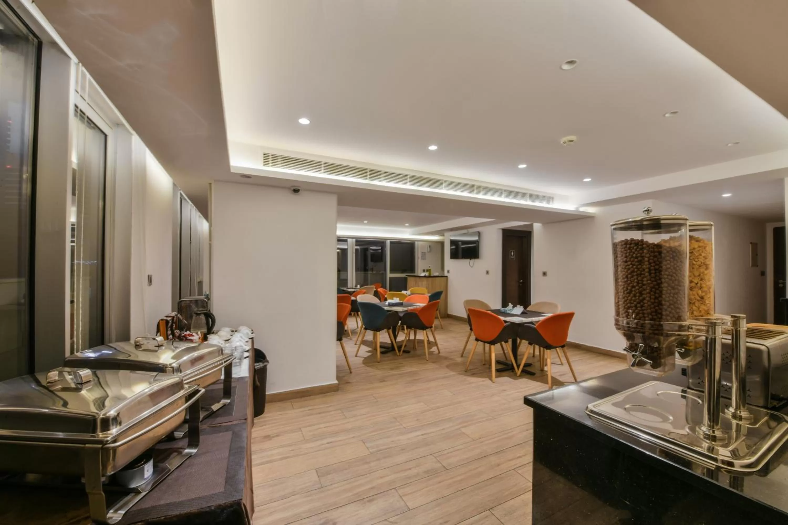 Restaurant/places to eat in Downtown Hotel Apartments