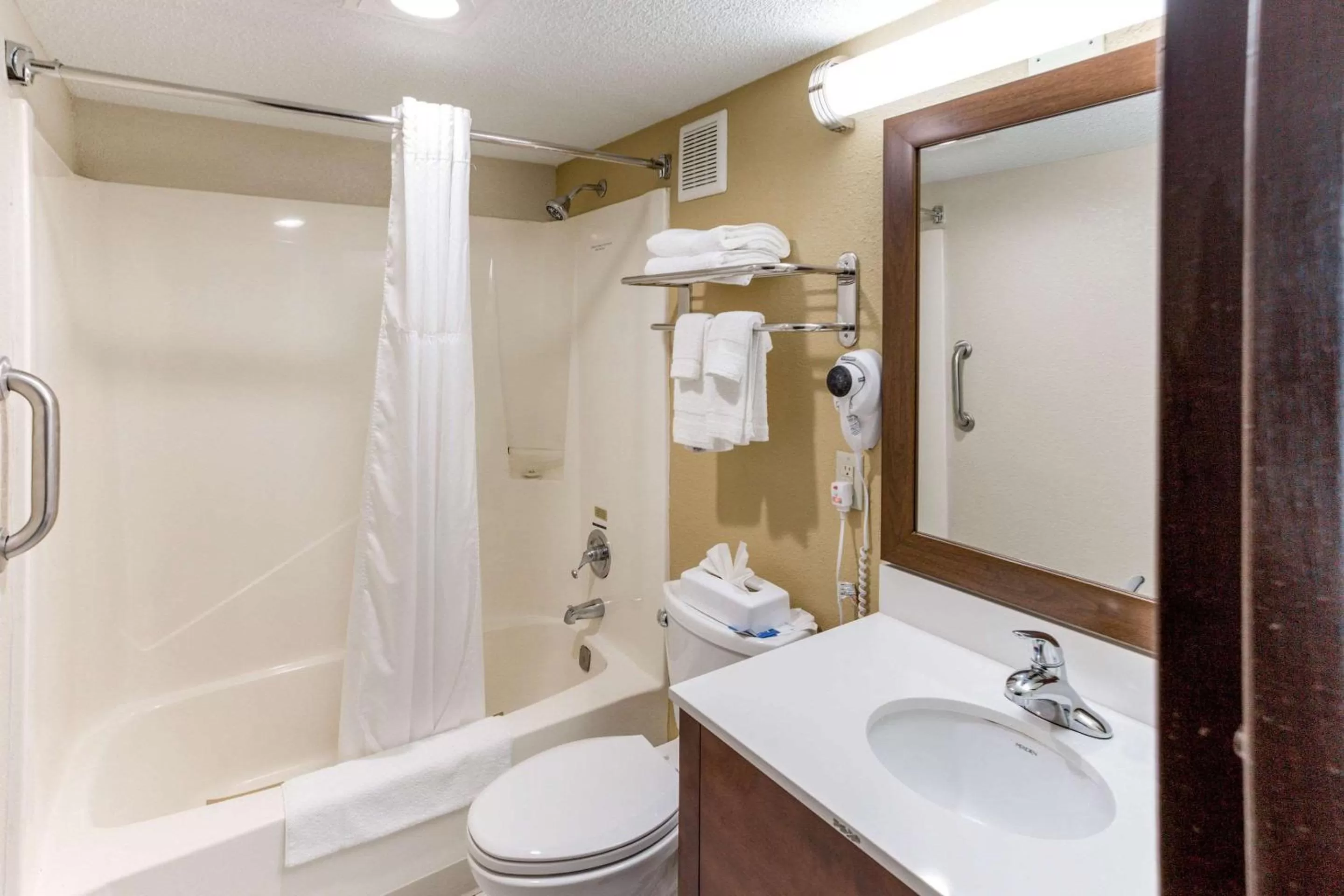 Bathroom in Quality Inn & Suites Plattsburgh