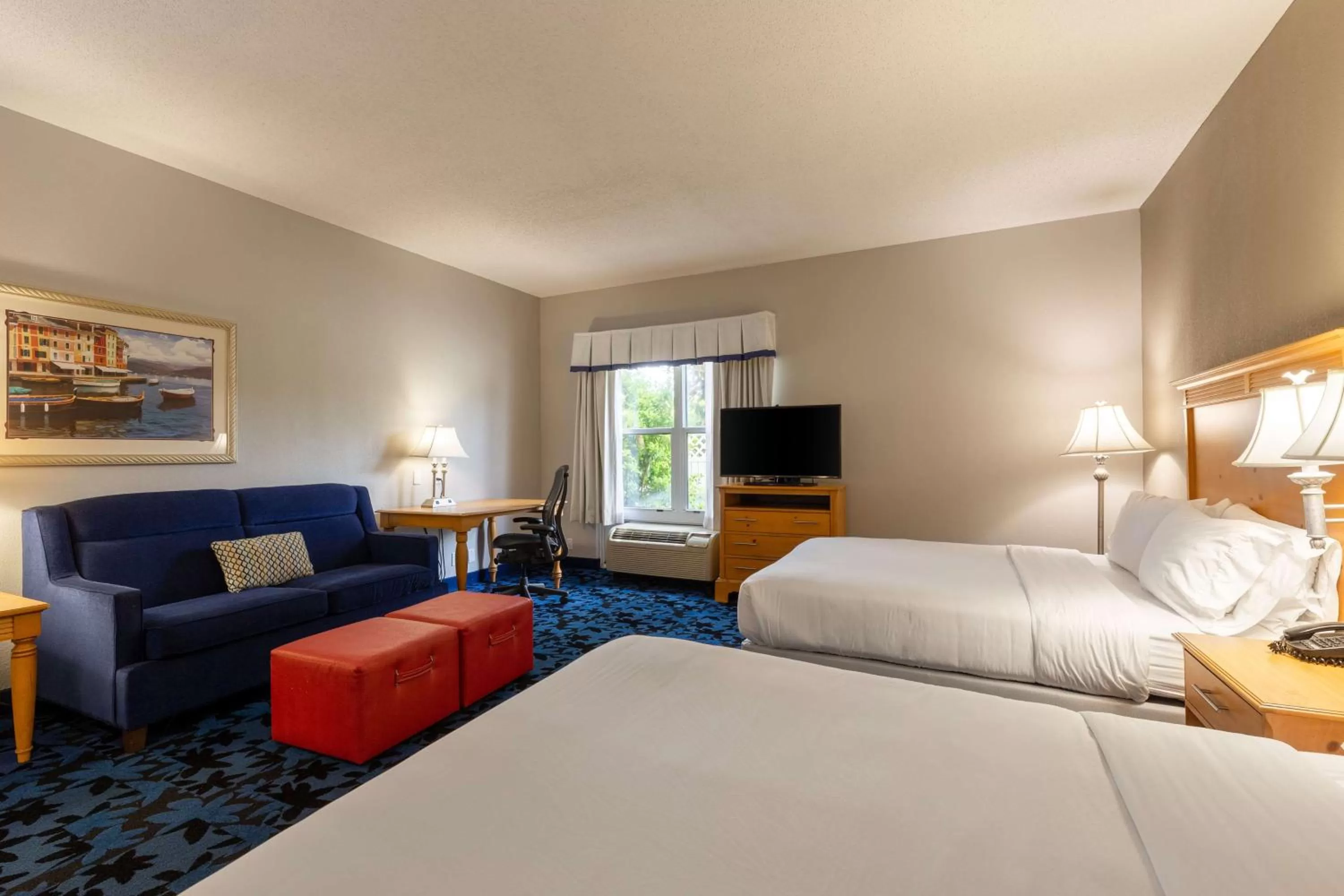 Bedroom, Bed in Hampton Inn & Suites Jacksonville Deerwood Park