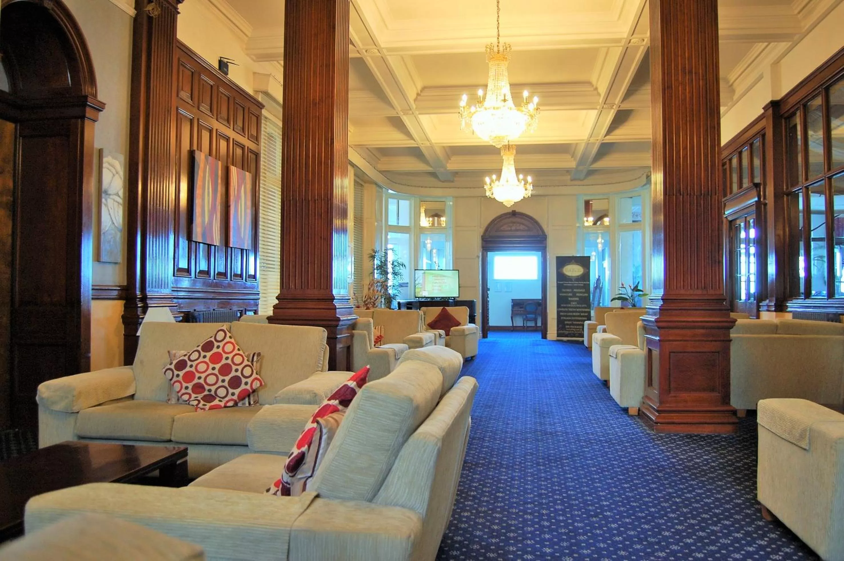 Property building in Hotel Victoria