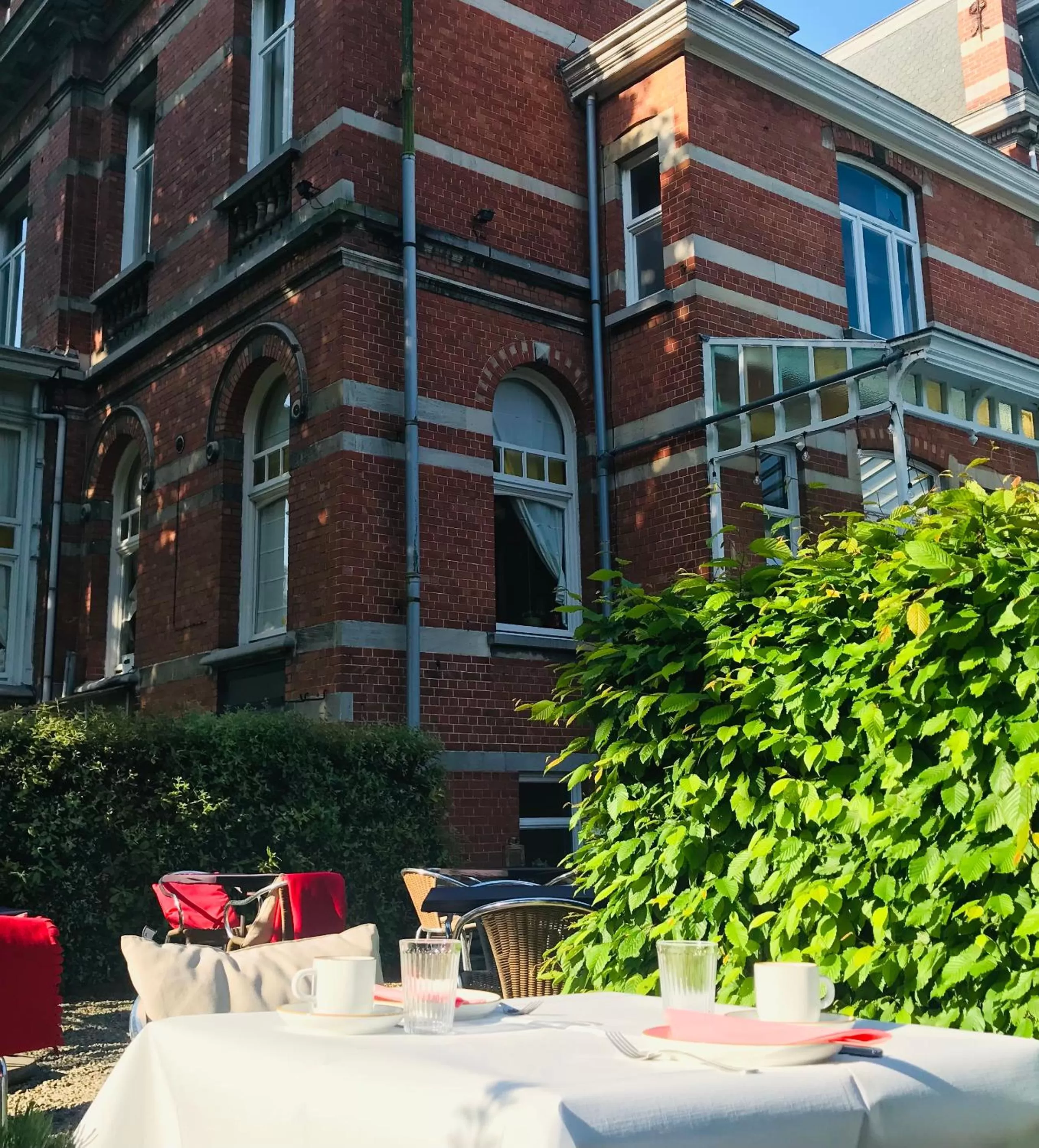 Garden in B&B 't Kasteel & 't Koetshuys