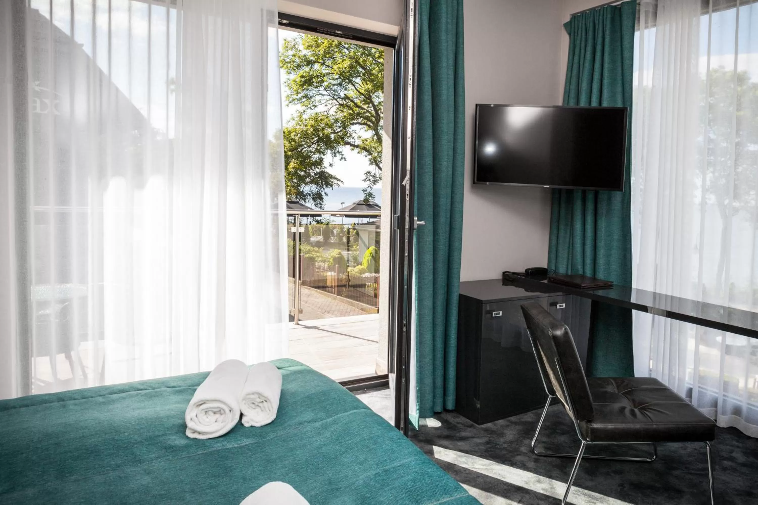 TV and multimedia, Bed in Max Health Resort SPA