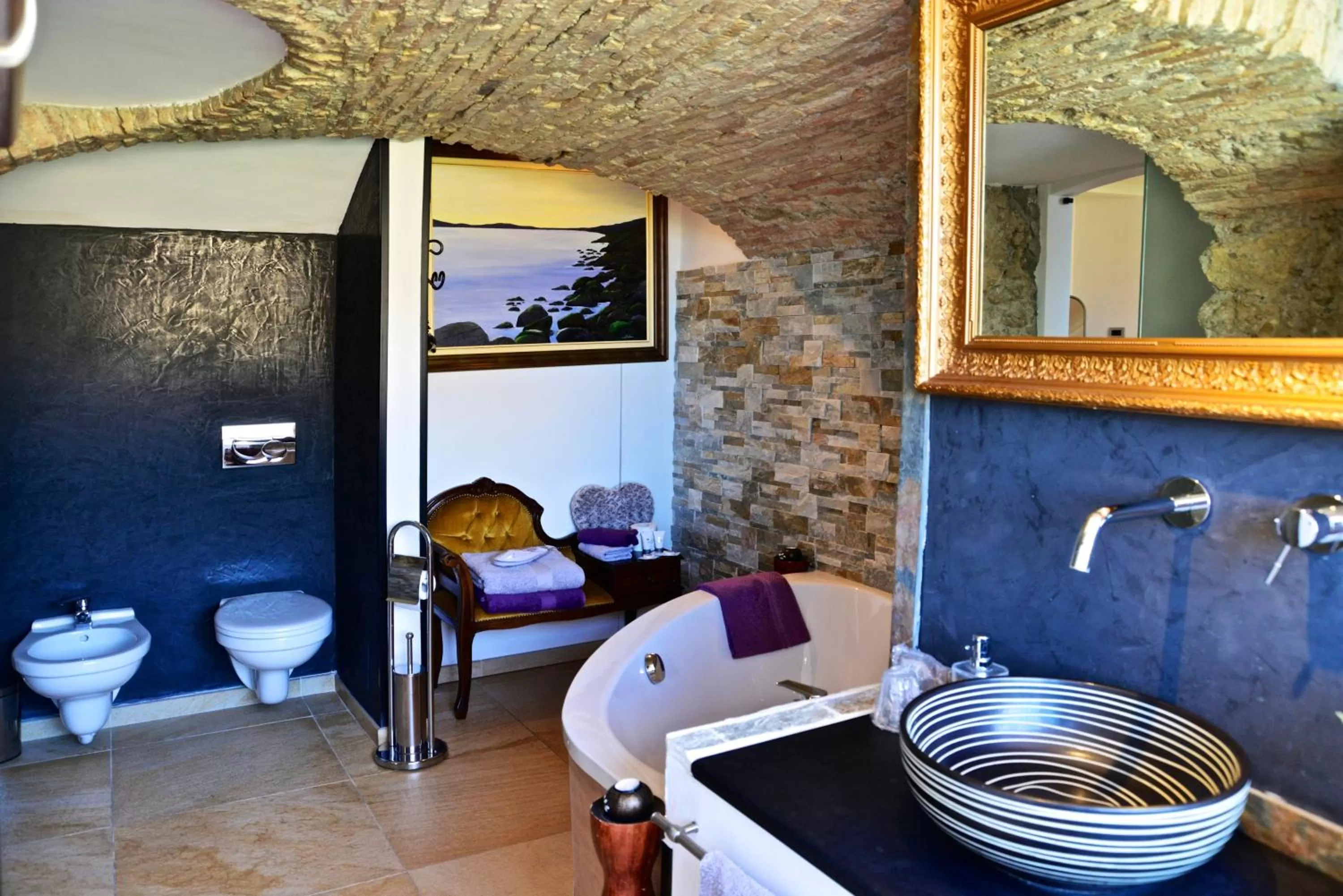 Bathroom in B&B Torre Porta Marina