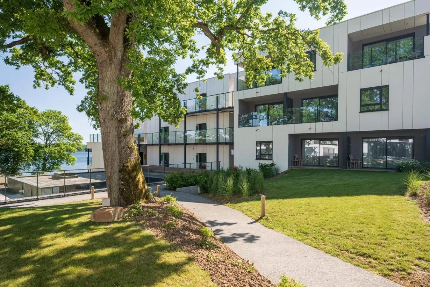 Garden view in Golden Lakes Hotel