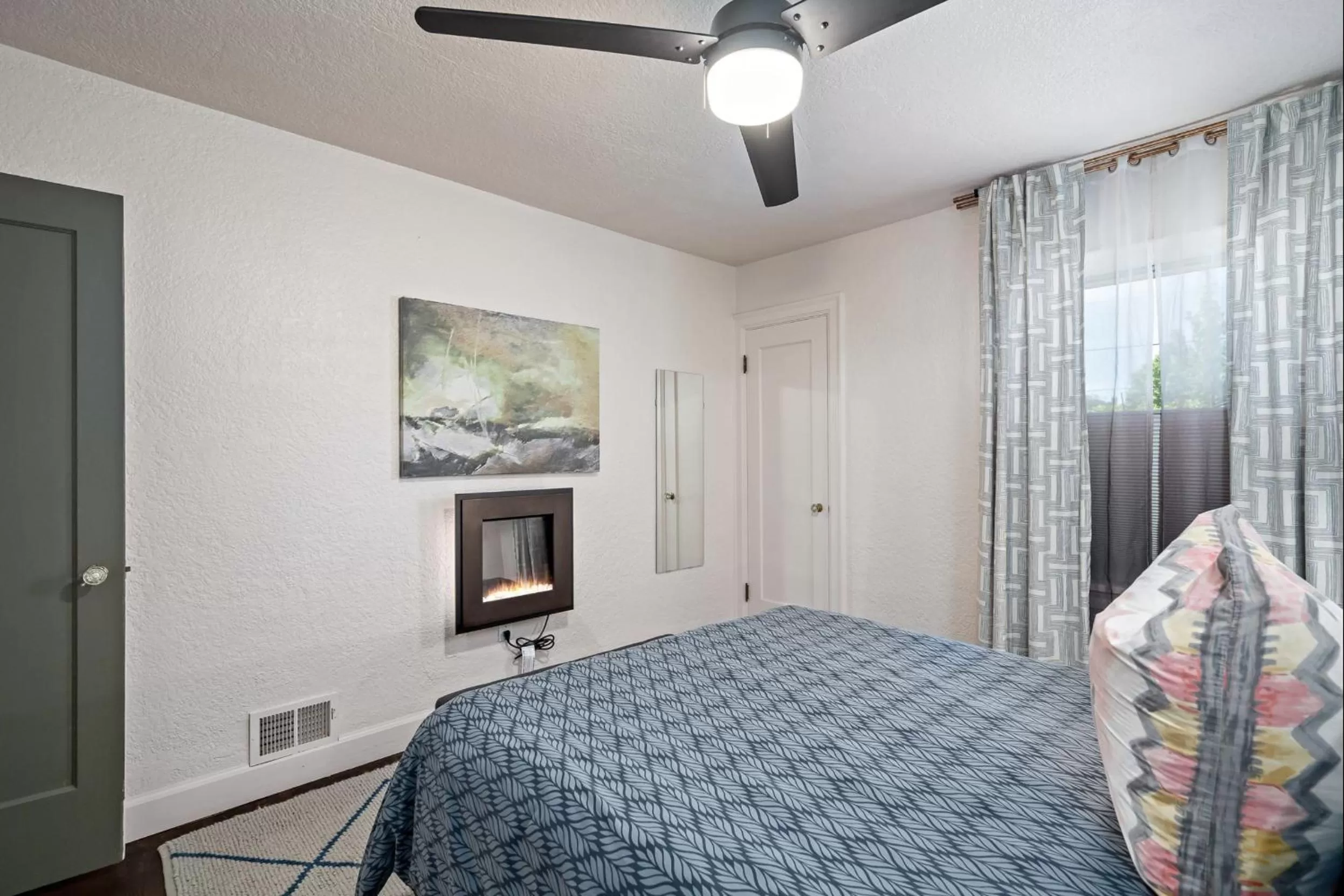 Bed in The Wesley Walla Walla