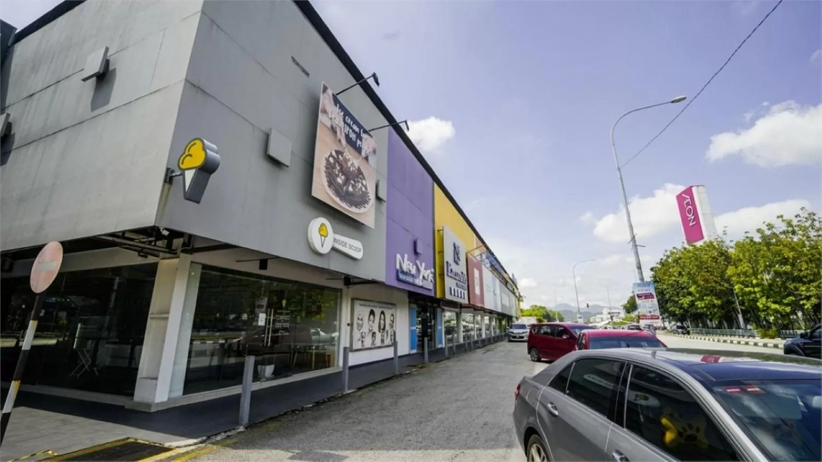 On-site shops in 1969 Business Suites @ Ipoh Garden