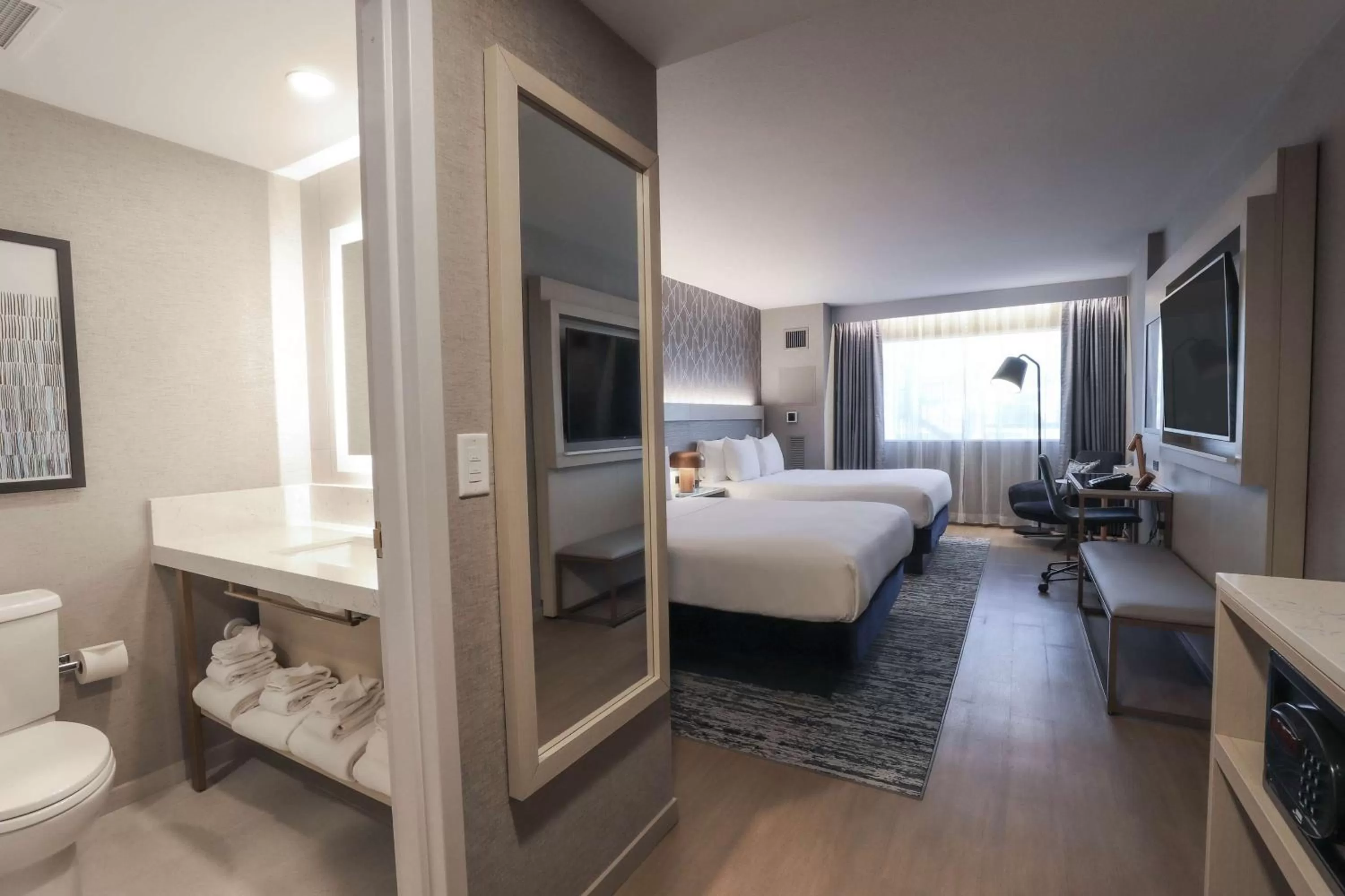 Concierge Level - 2 Queen Beds in Radisson Plaza Hotel at Kalamazoo Center