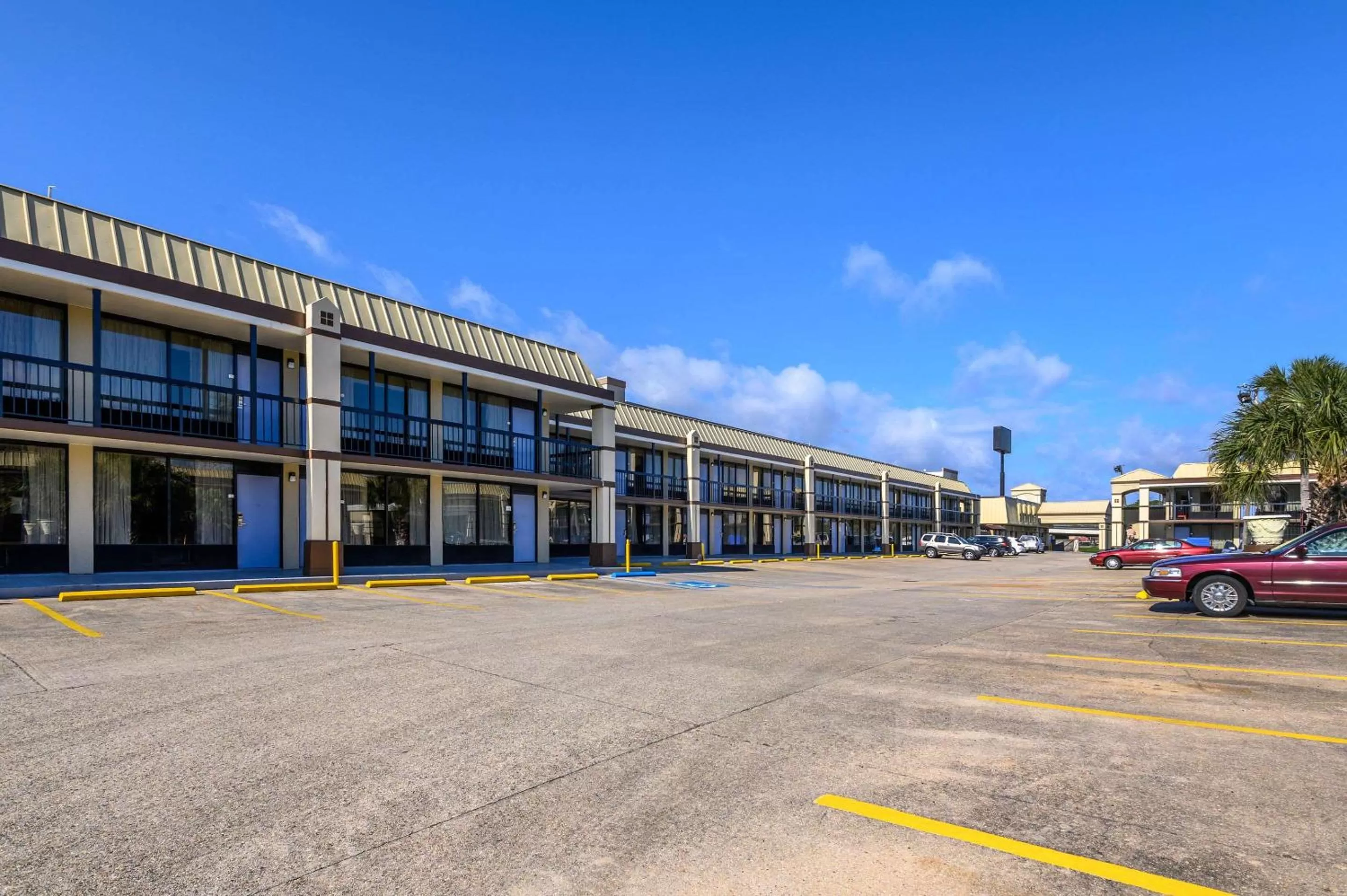 Property building in Quality Inn New Orleans I-10 East