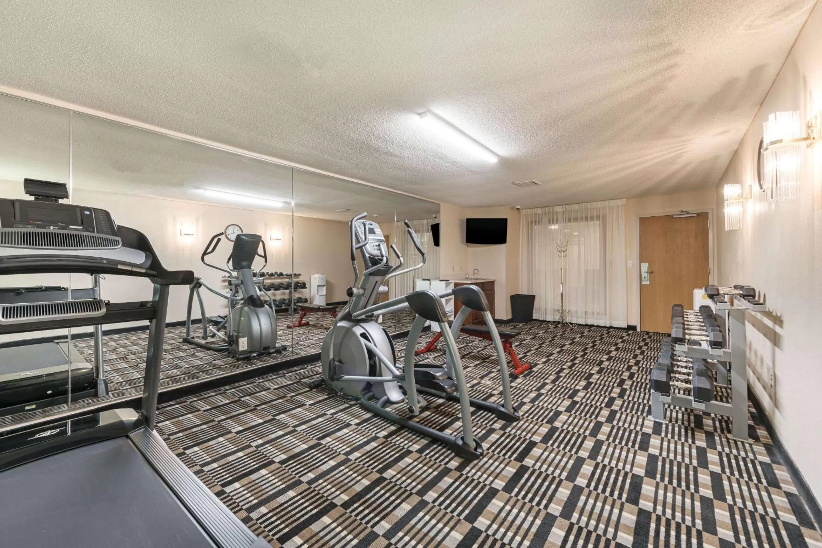 Fitness centre/facilities in Quality Inn & Suites Portage Central