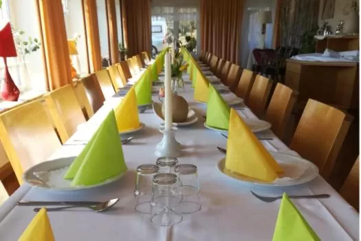 Restaurant/places to eat in Hotel Heilbrunnen