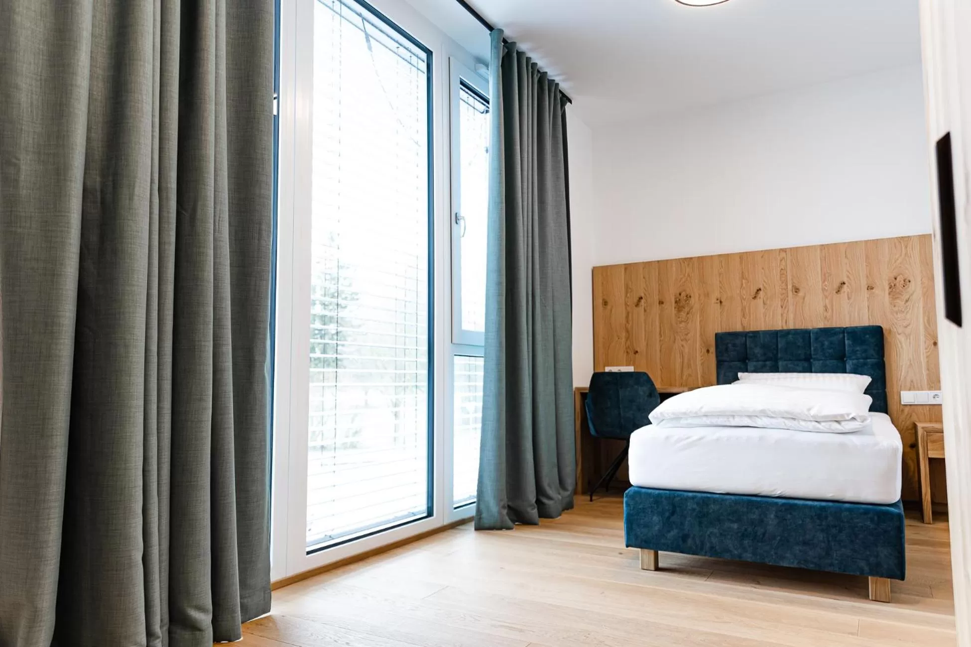 Photo of the whole room, Bed in Boardinghouse Plattling