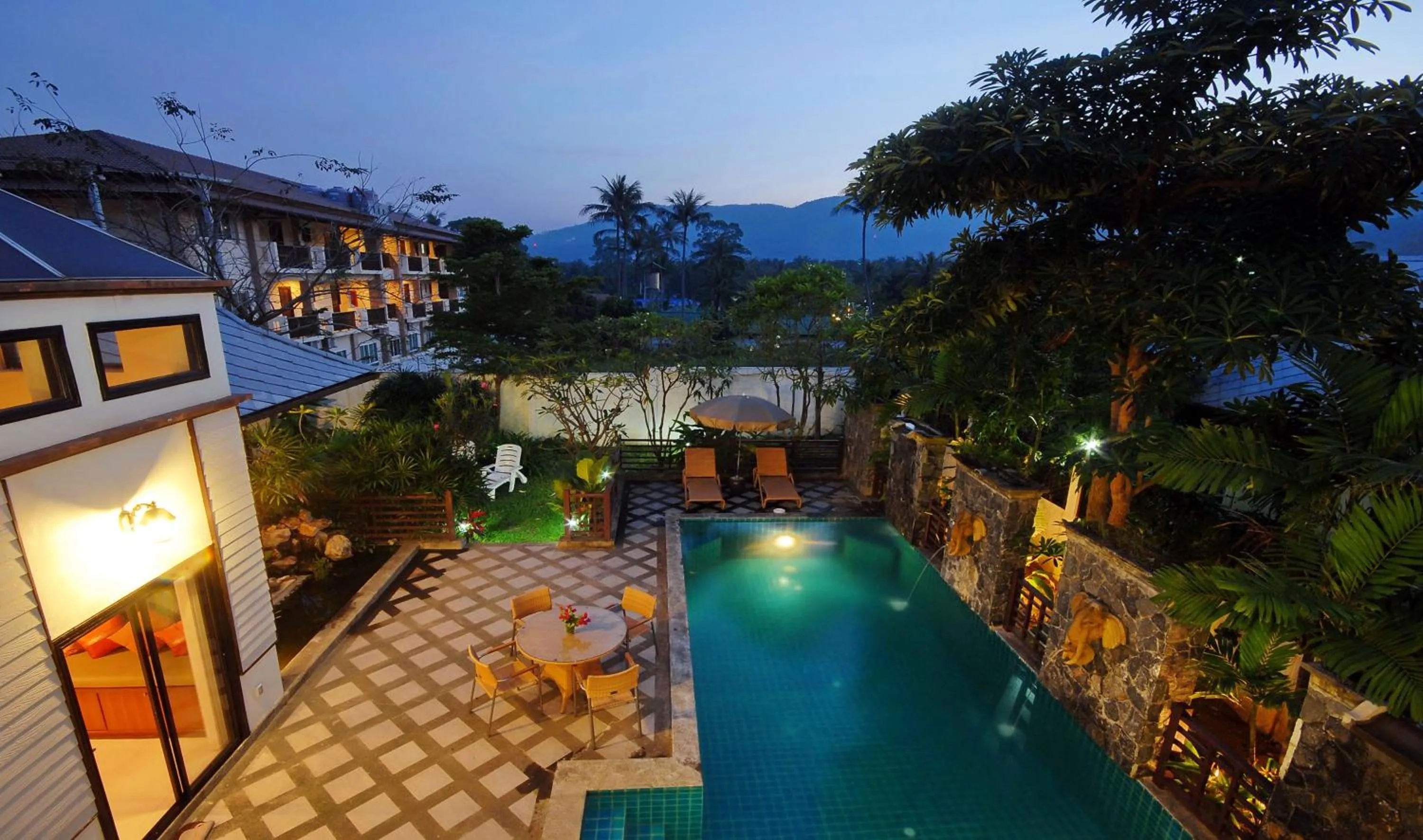 Swimming pool in Samui Sun Villa