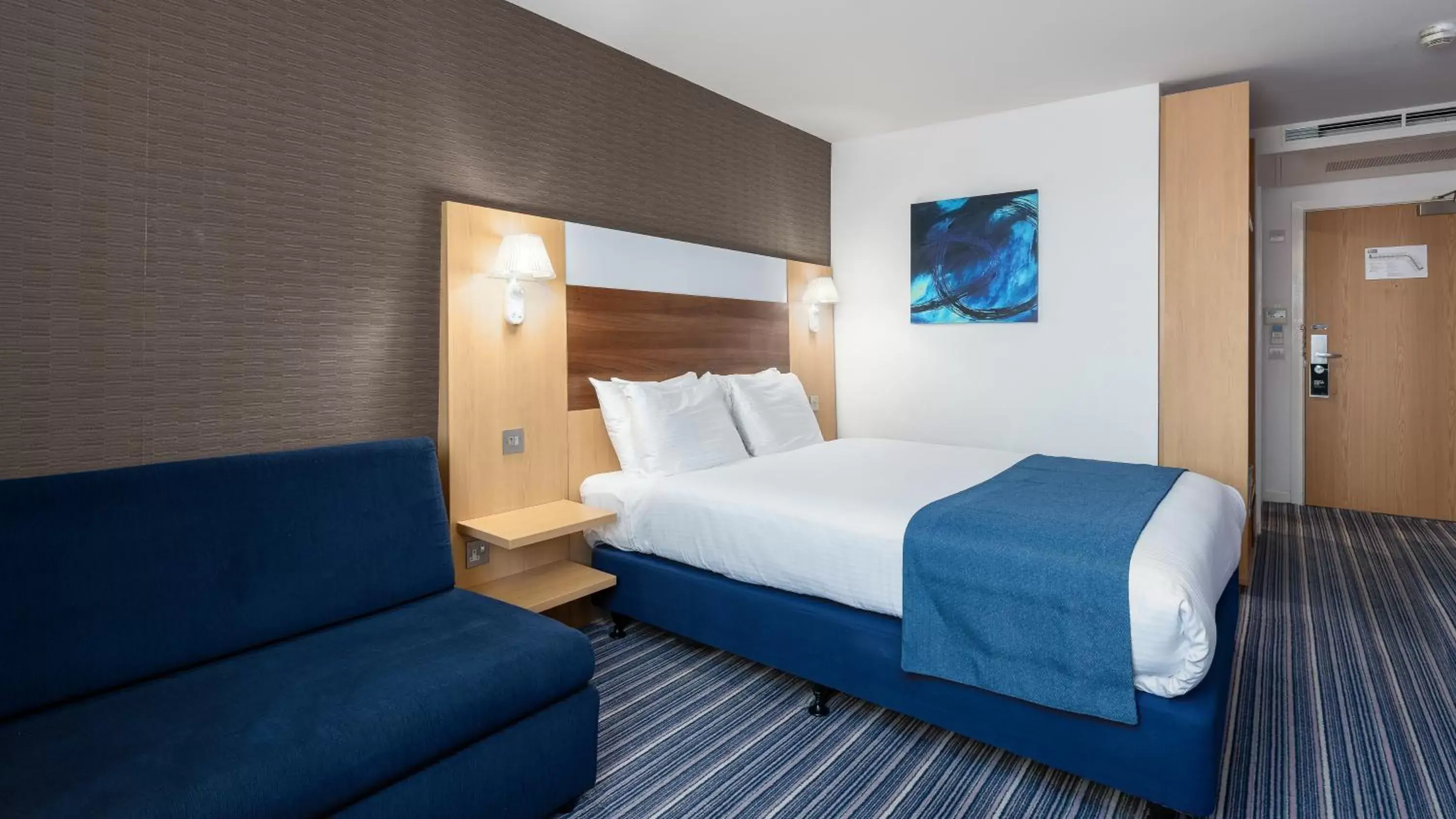 Standard Double Room with Sofa Bed and Free Hot Breakfast in Holiday Inn Express Leigh - Sports Village by IHG Standard Double Room with Sofa Bed and Free Hot Breakfast in Holiday Inn Express Leigh - Sports Village by IHG