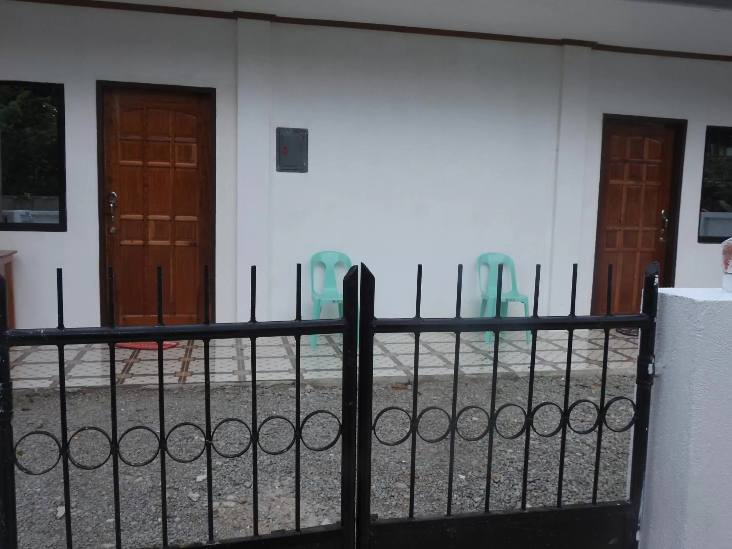 Facade/entrance in Pacifico Seaside Lodge