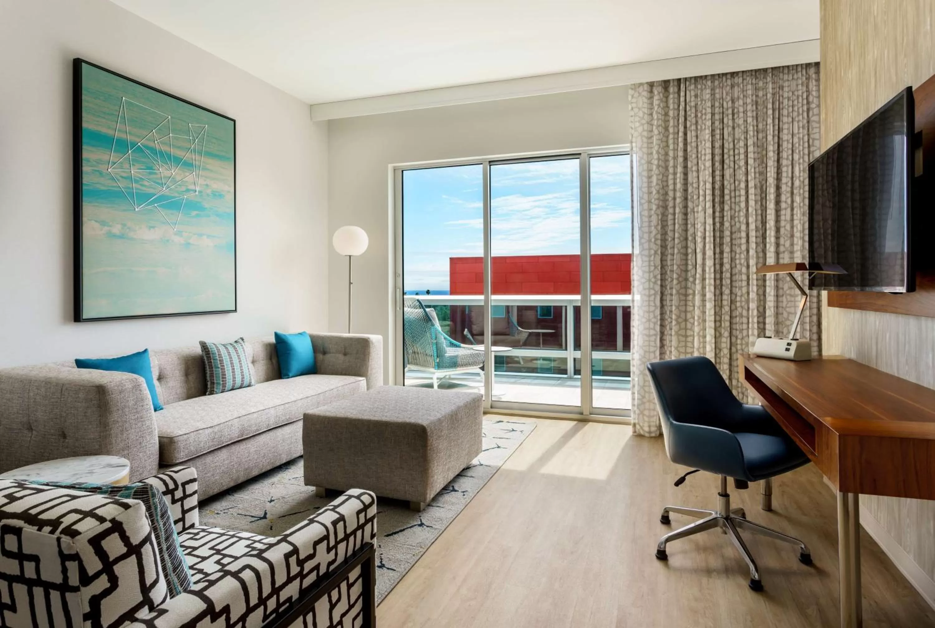 Living room in Hampton Inn & Suites Santa Monica