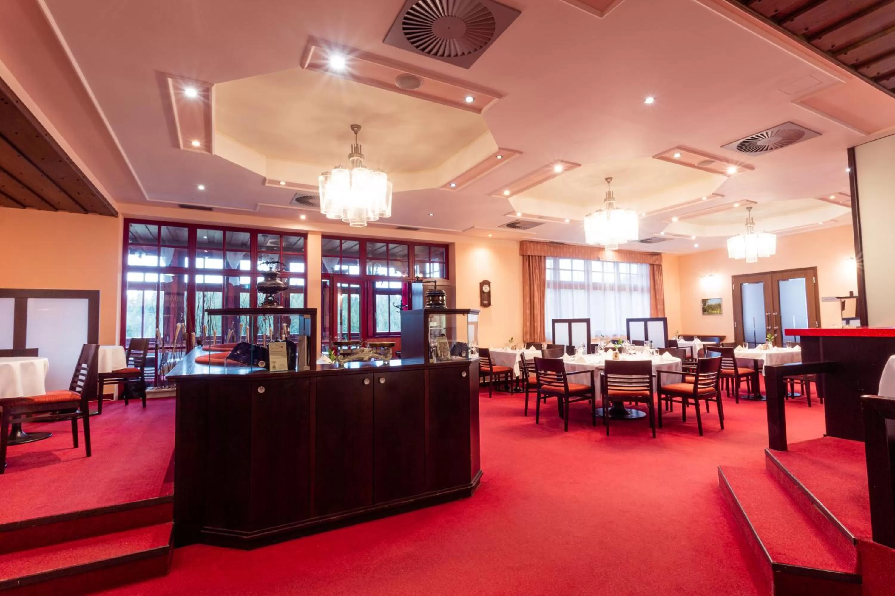 Restaurant/Places to Eat in Hotel Studanka