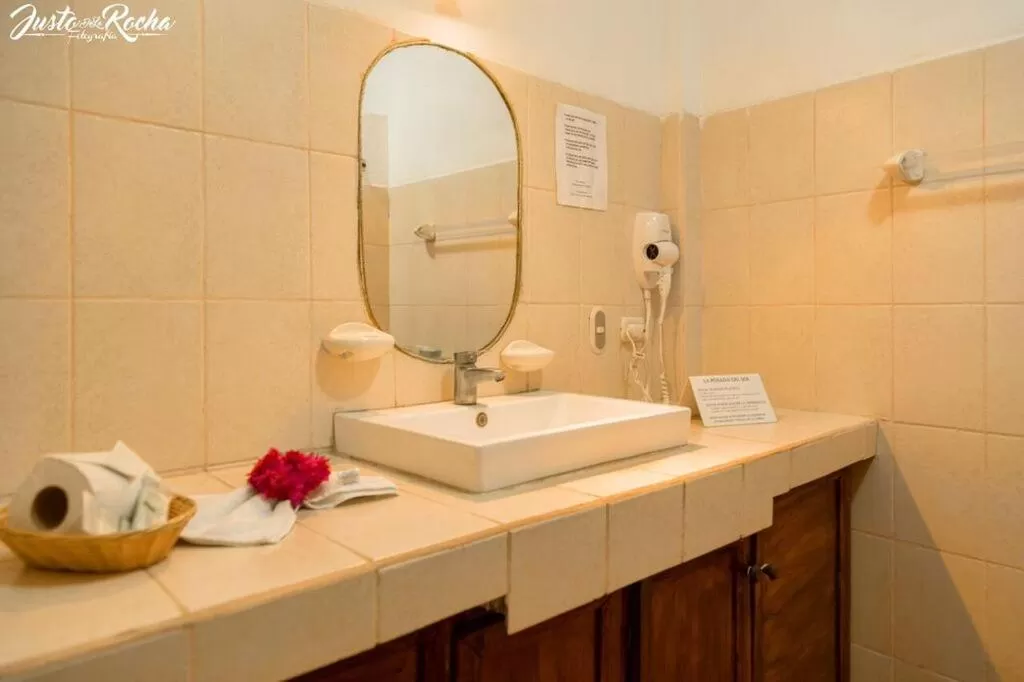 Bathroom in Hotel La Posada del Sol