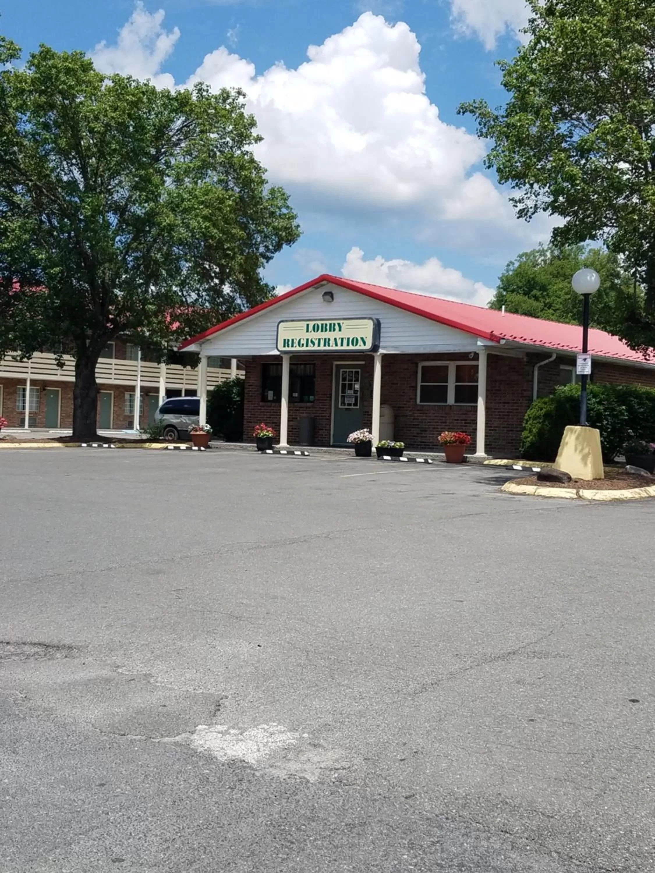Property building in Quality Inn New River Gorge
