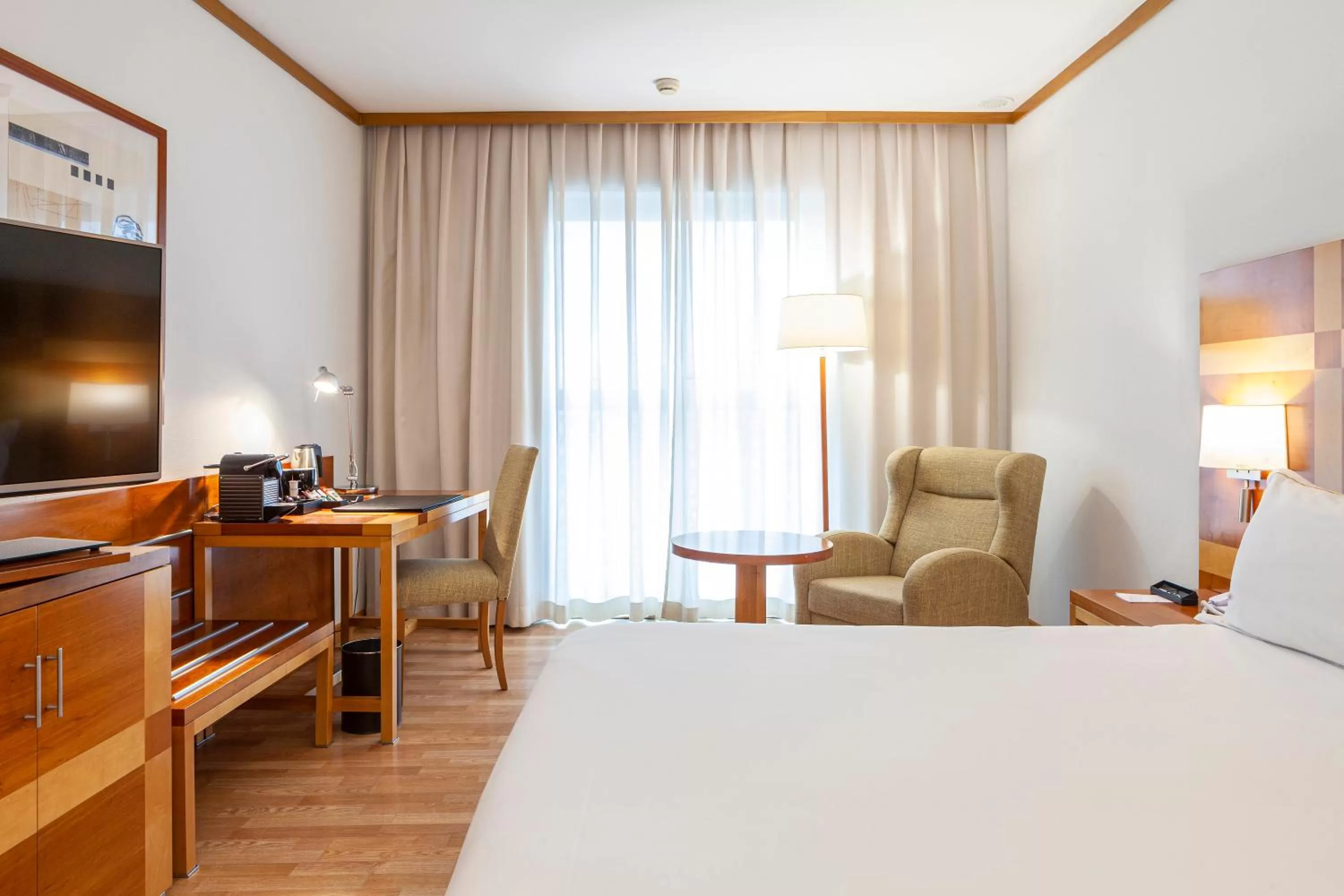 Bed in Senator Parque Central